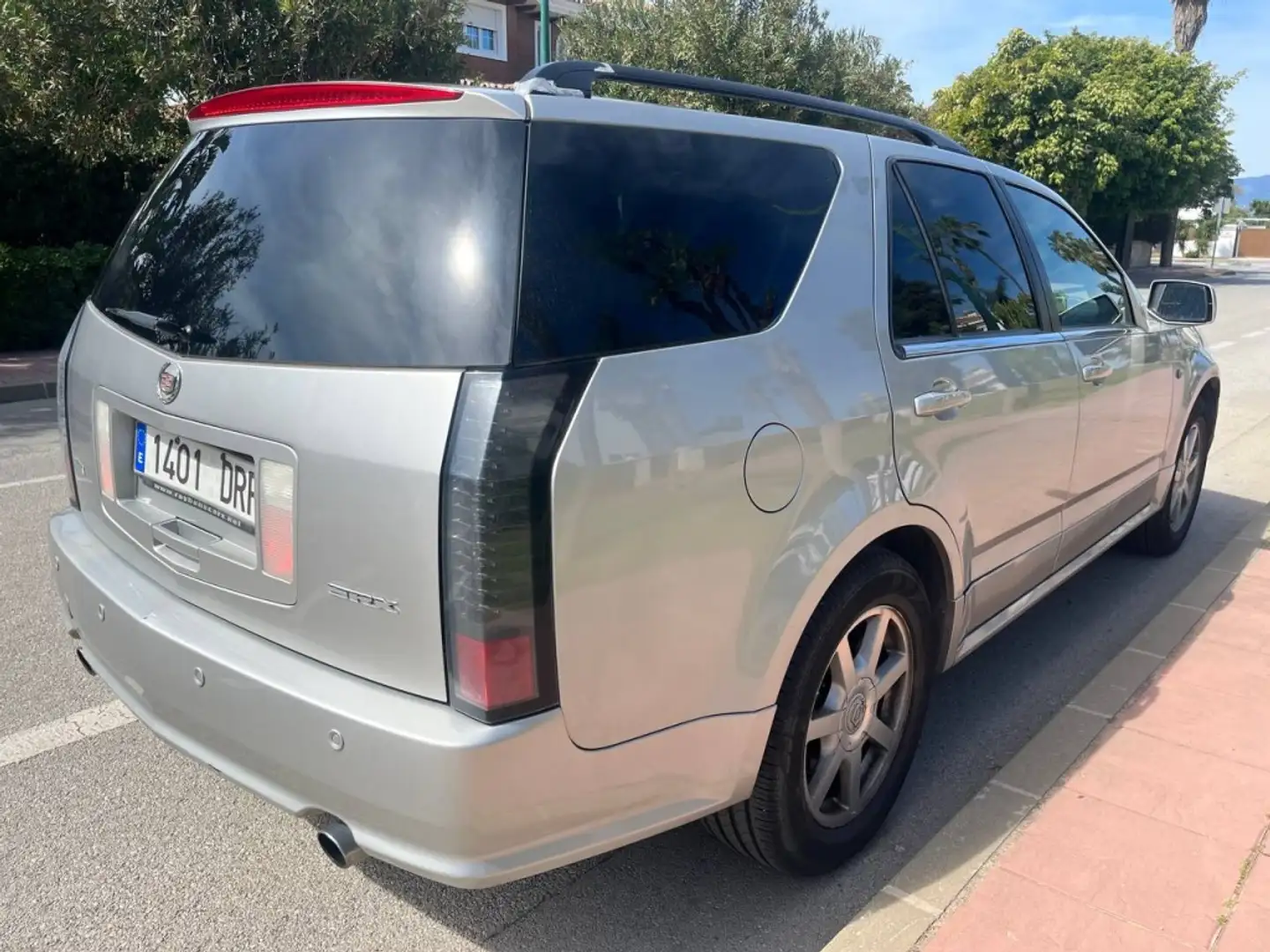 Cadillac SRX 3.6 V6 Sport Luxury AWD Aut. Plateado - 2