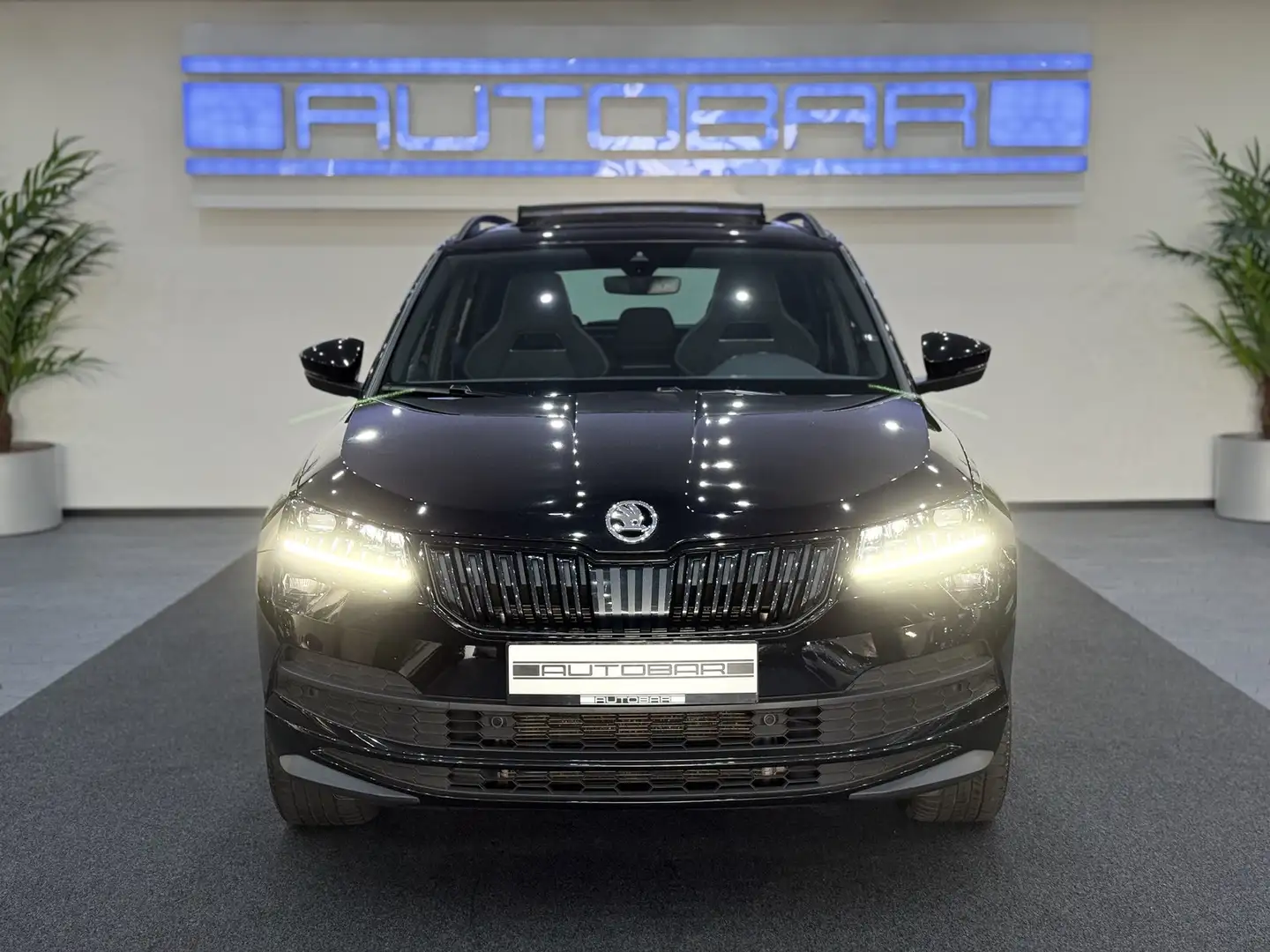 Skoda Karoq 1.5 TSI DSG SPORT*PANO*ACC*KAM*DIG-DISPLAY Schwarz - 2
