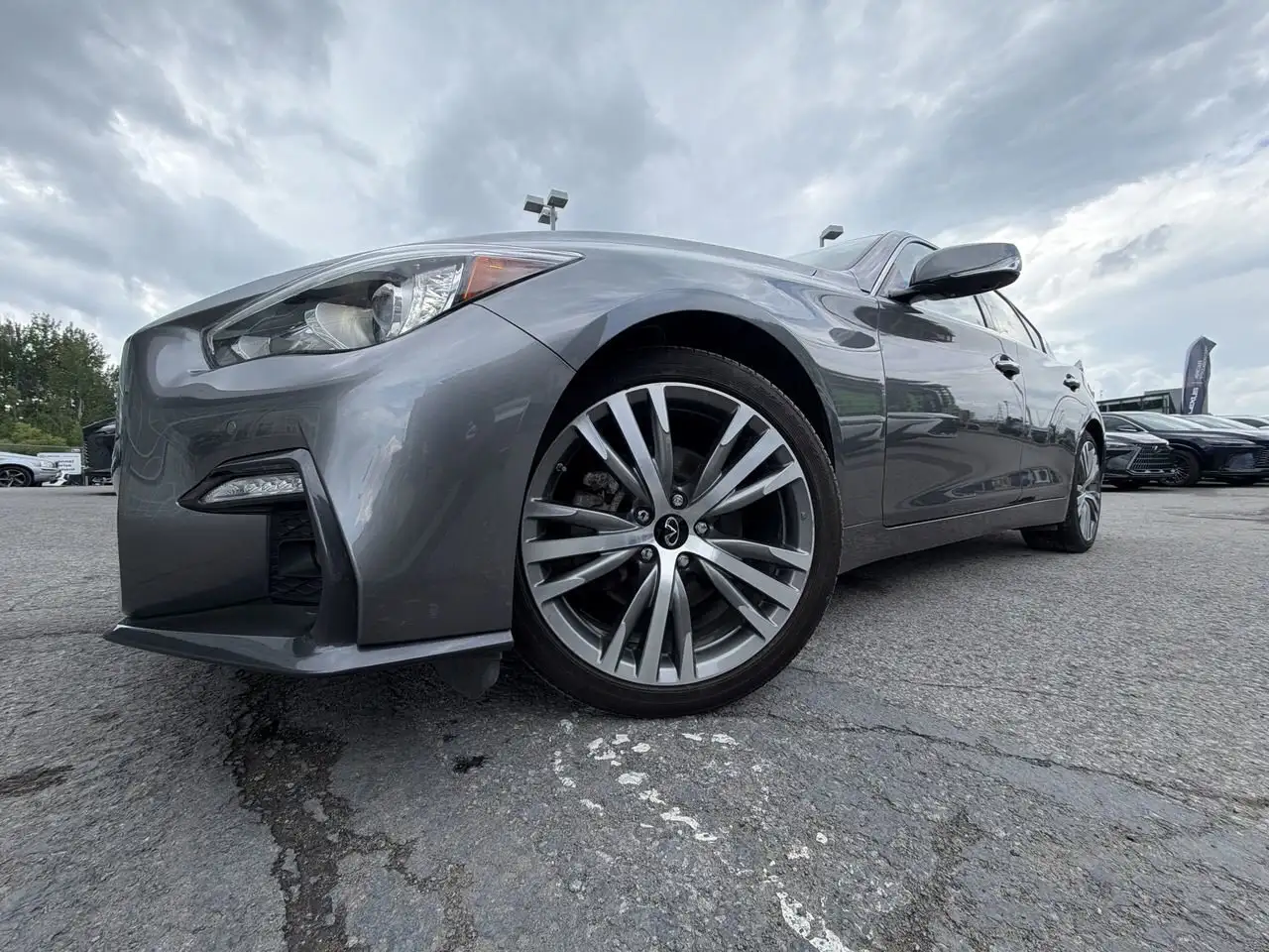 Infiniti Q50 снимка Infiniti Q50