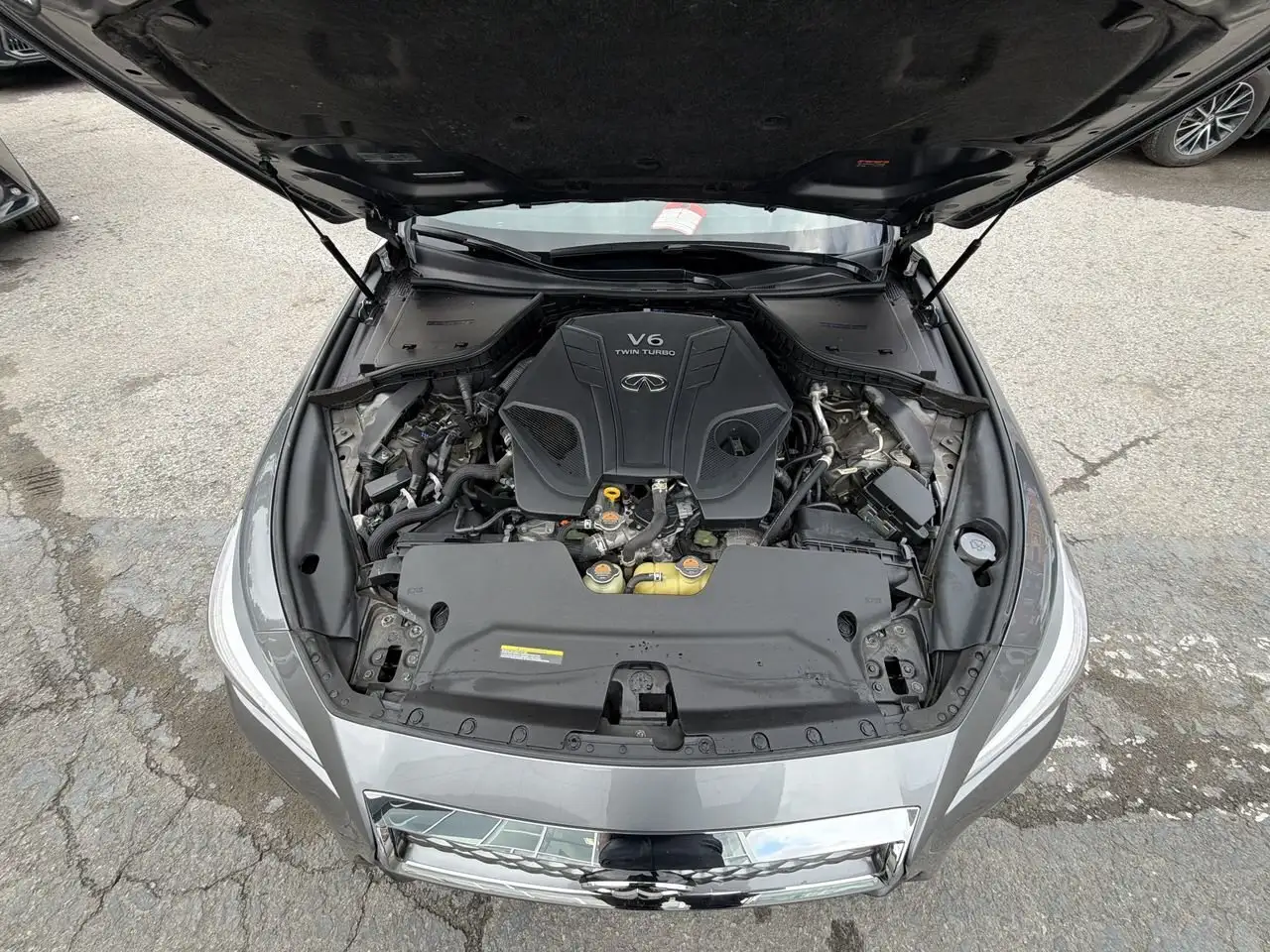 Infiniti Q50 снимка Infiniti Q50