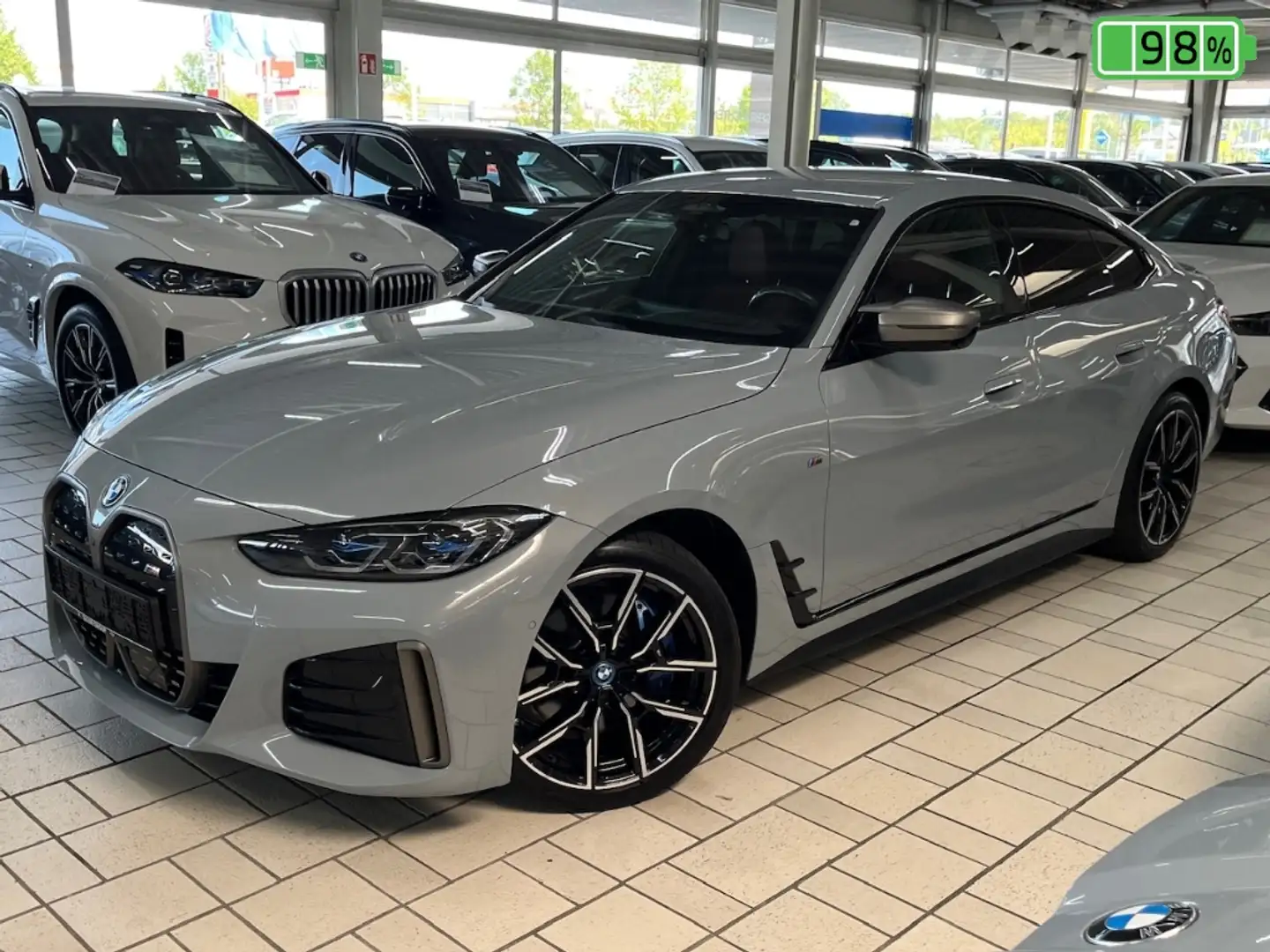 BMW i4 Gran Coupe M Sport ACC ParkAss+ Laser AHK Navi SHZ Grau - 1