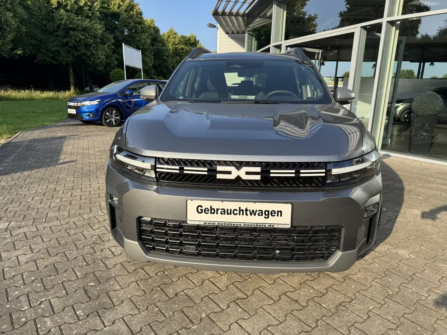 Dacia Bigster 1.2 TCe 140 Mild-Hybrid Expression 1.2 TCe 140 Mil Grau - 2