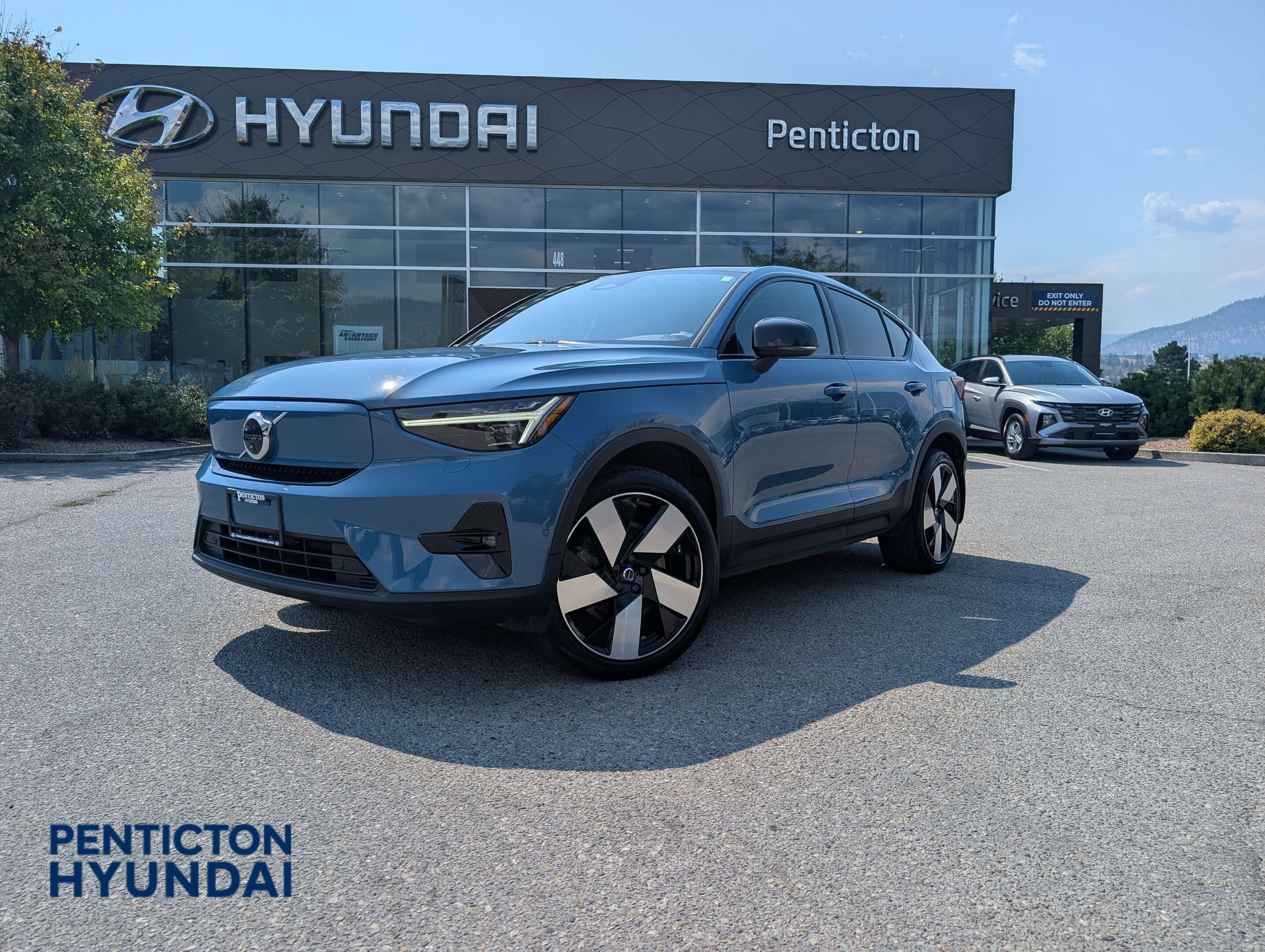 2023 Volvo C40 Ultimate
