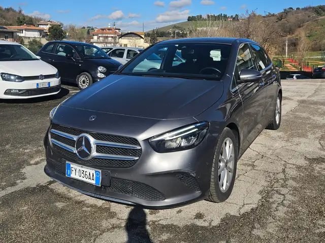 Mercedes-Benz B 180 B 180 d Sport Extra auto