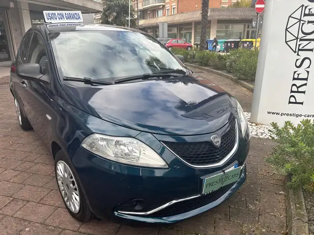 Lancia Ypsilon 0.9 Twinair gold automatik