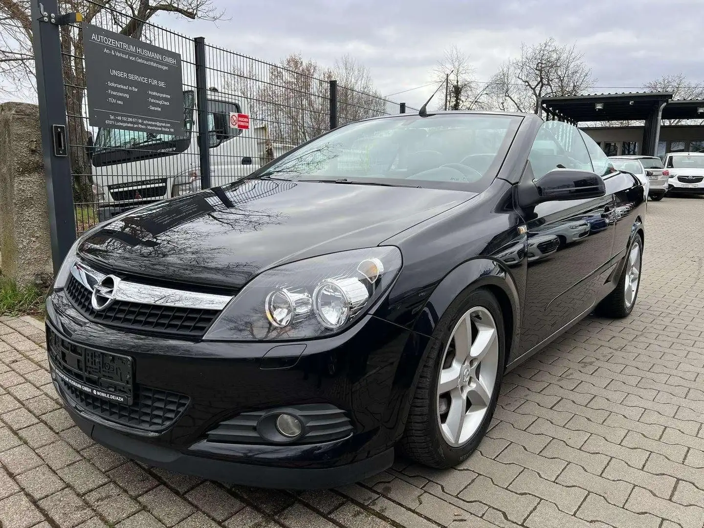 Opel Astra CABRIO NAVI KLIMA LEDER SITZHEIZUNG SCHECK Fekete - 1