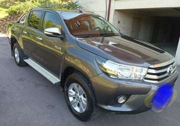 2.4 d-4d double cab Executive 4wd