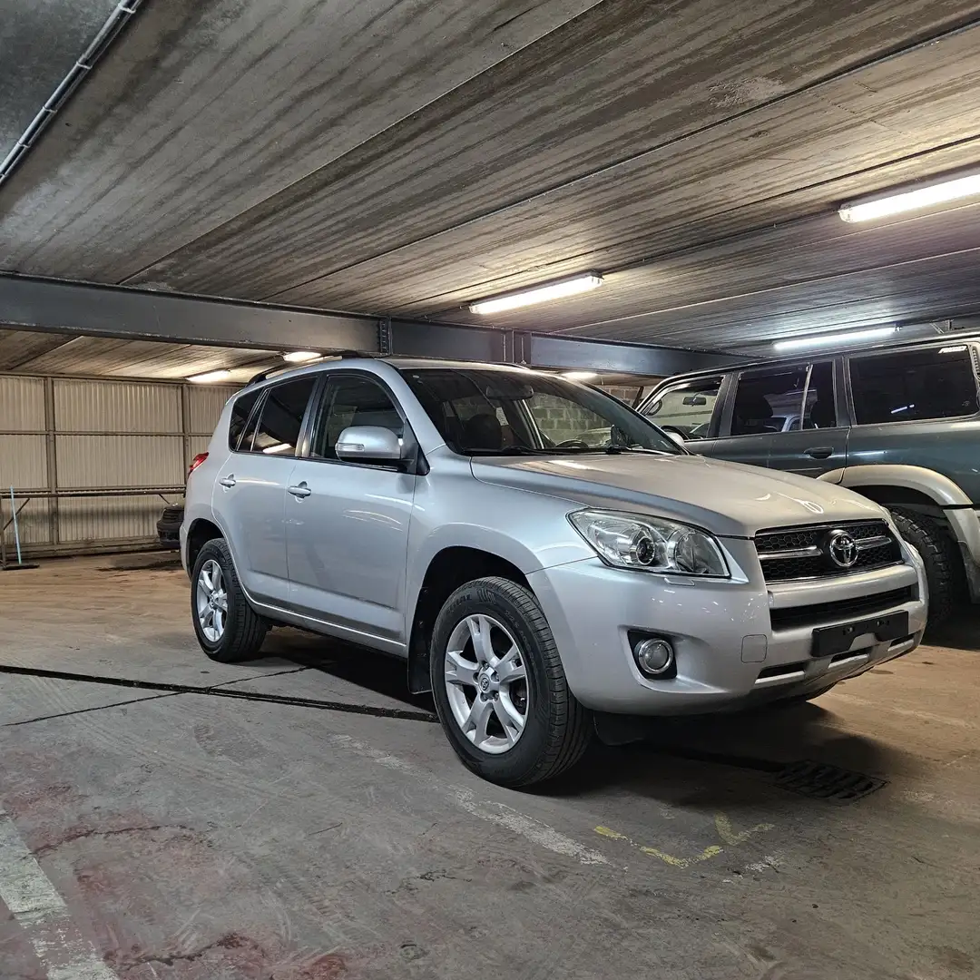 Toyota RAV 4 2.0i VVT-i 4x4 VX CVT PRIX EXPORT Gris - 1
