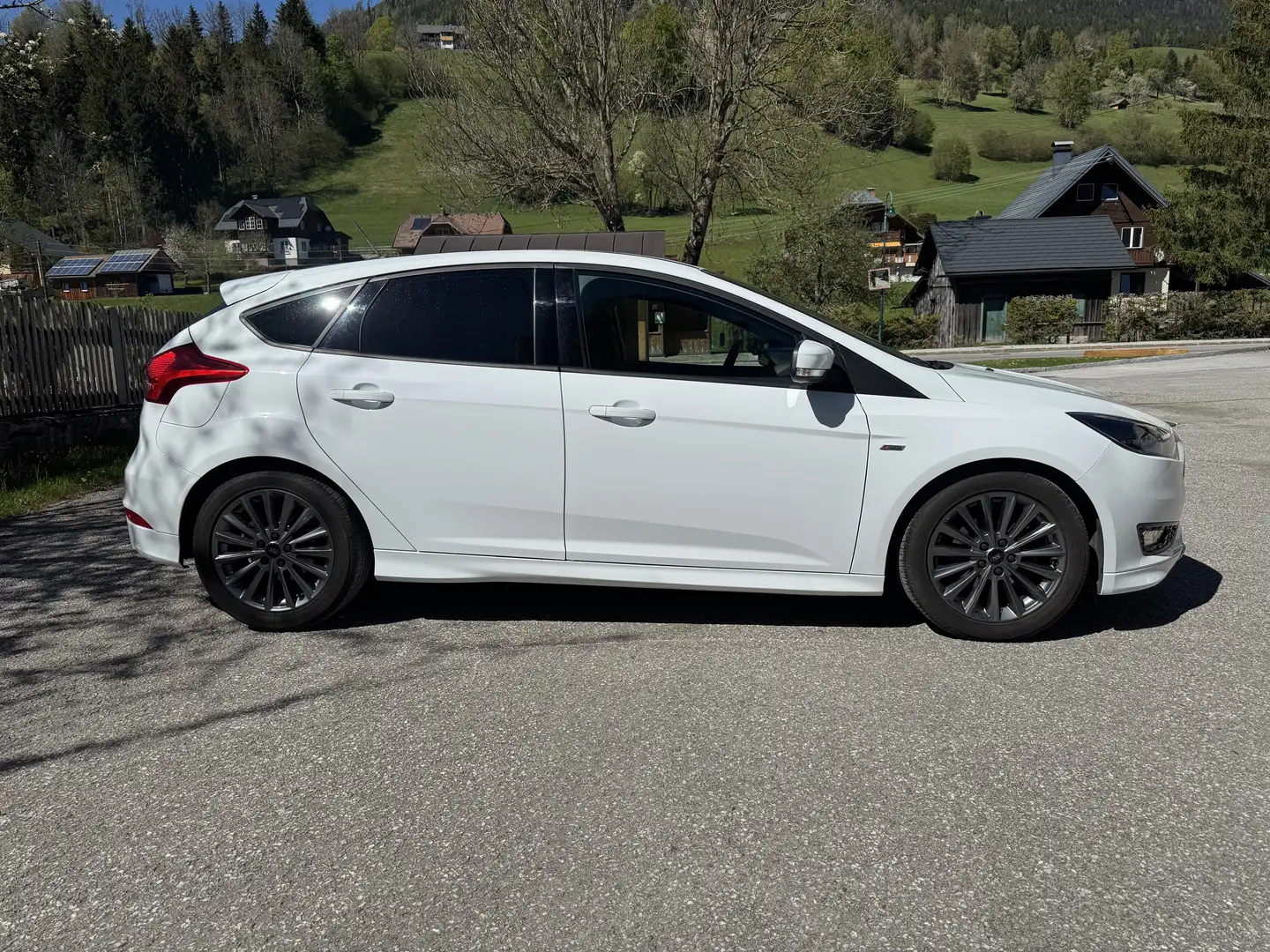 Ford Focus ST Line 1,0 EcoBoost 125PS - 2