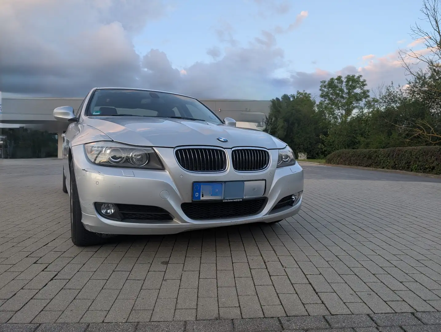 BMW 325 325d DPF Aut. Edition Exclusive Argintiu - 2