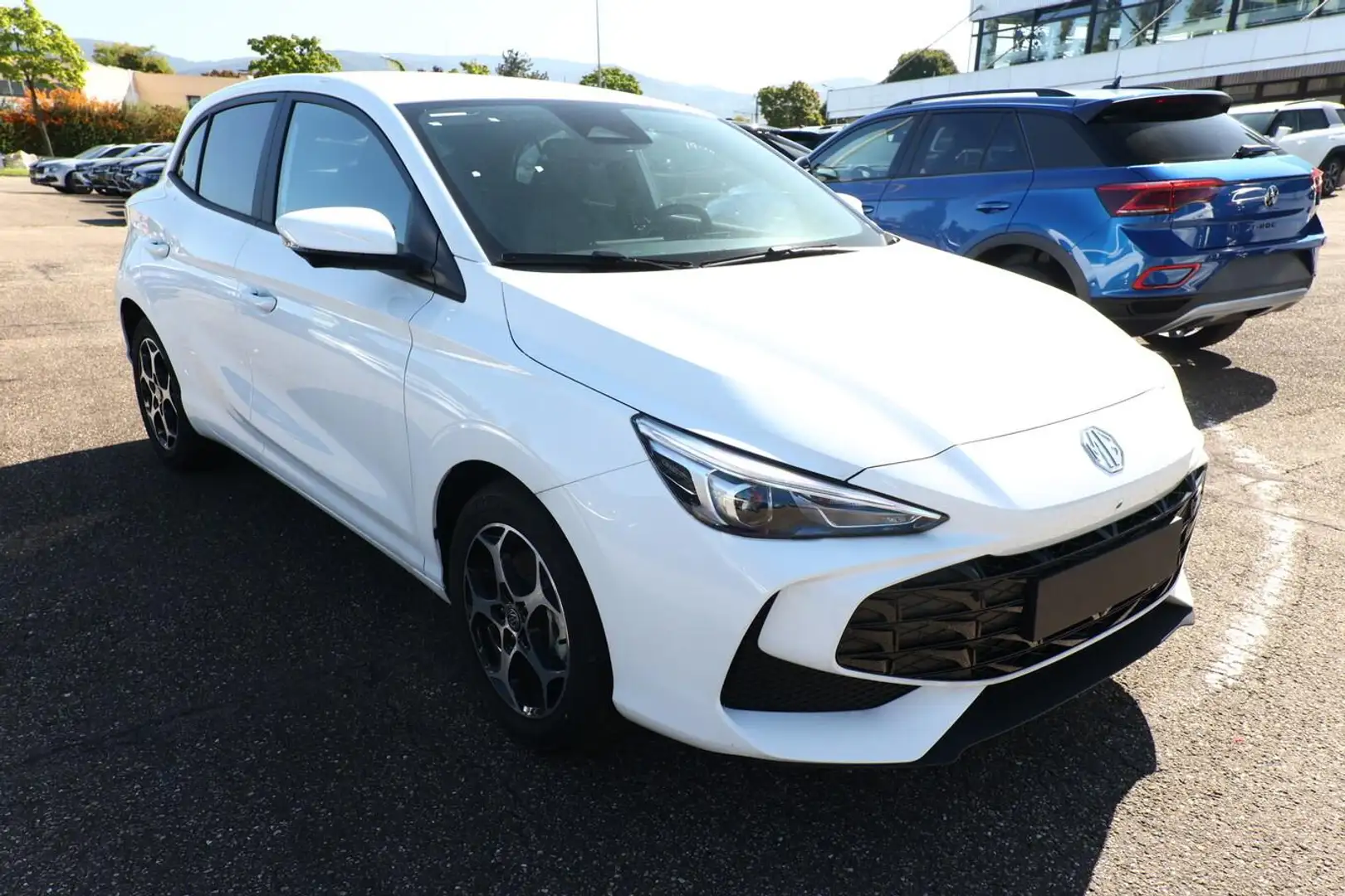MG MG3 Luxury 3 HEV+ 195 LED ACC TotW Keyl 360Kam SHZ ... Weiß - 2