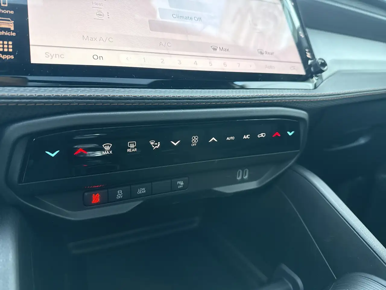 Jeep Cherokee снимка Jeep Cherokee