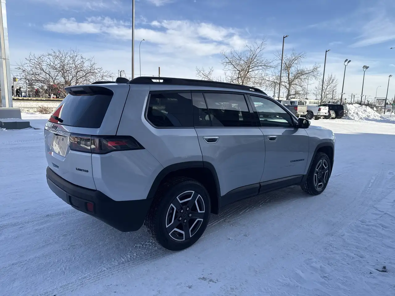 Jeep Cherokee снимка Jeep Cherokee