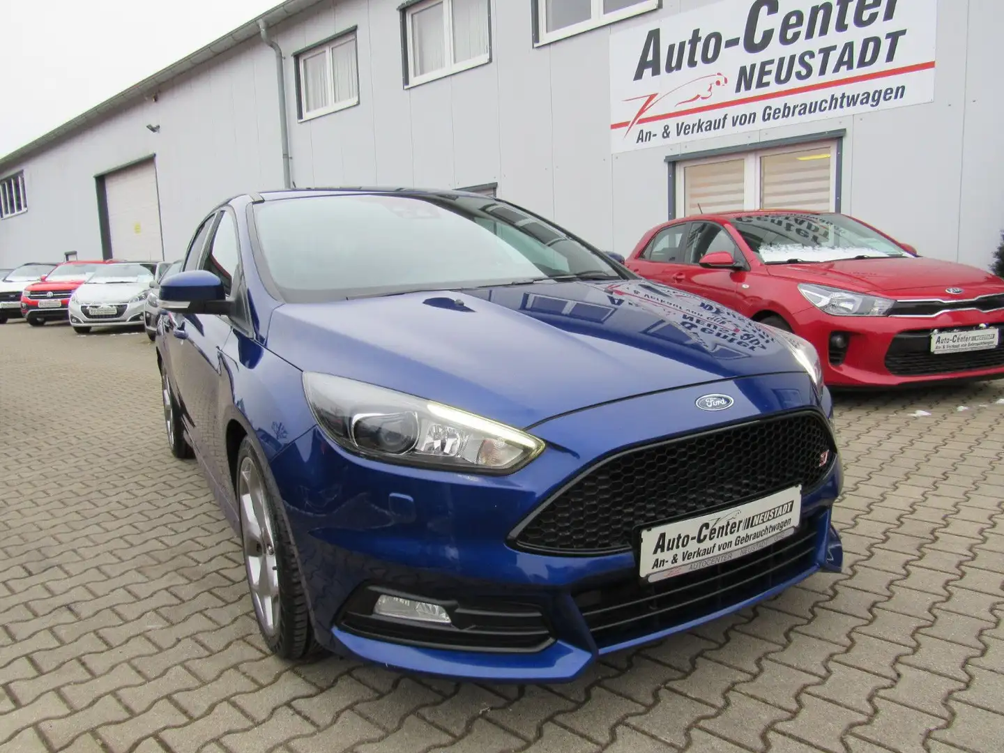 Ford Focus Lim. ST, NAVI, XENON, PDC.. Blau - 2