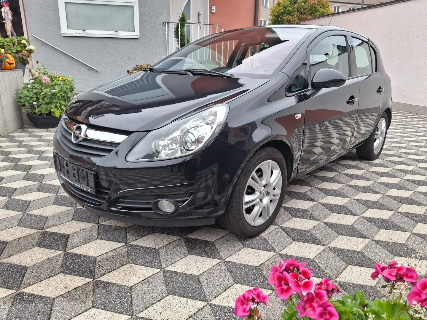 Opel Corsa Edition Schwarz - 1