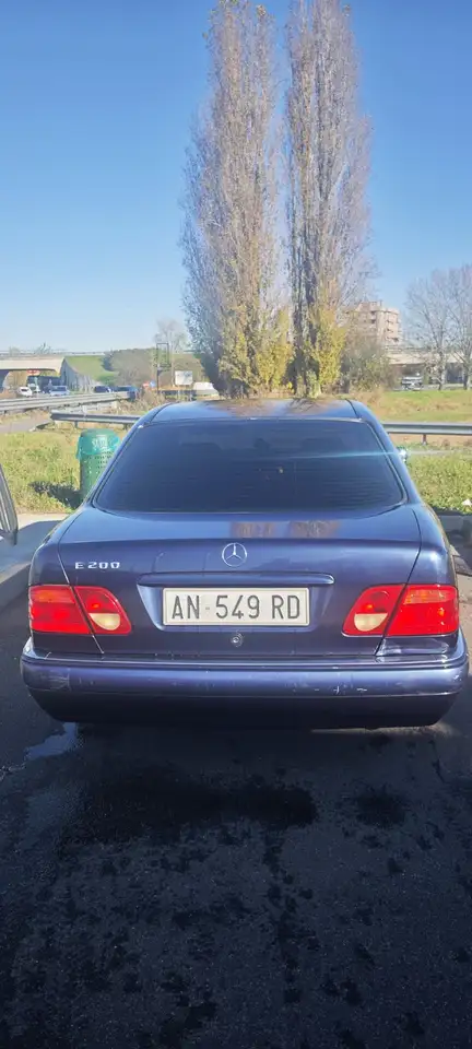 Mercedes-Benz E 200 elegance, foto 4