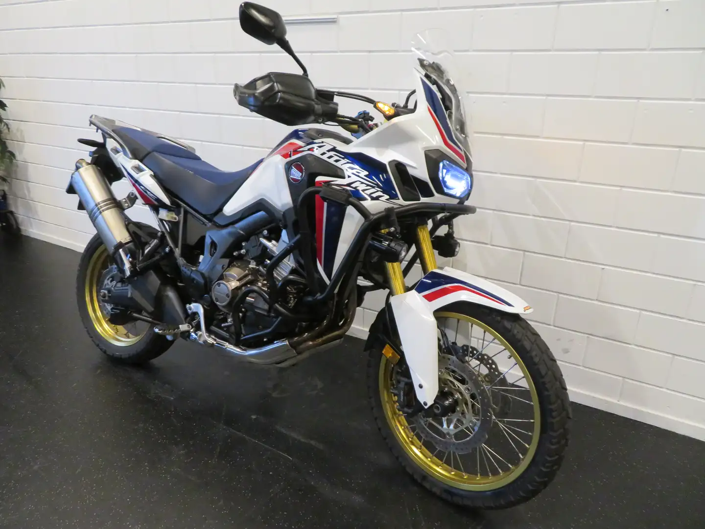 Honda CRF 1000 L AFRICA TWIN DCT ABS AKRA Alb - 2