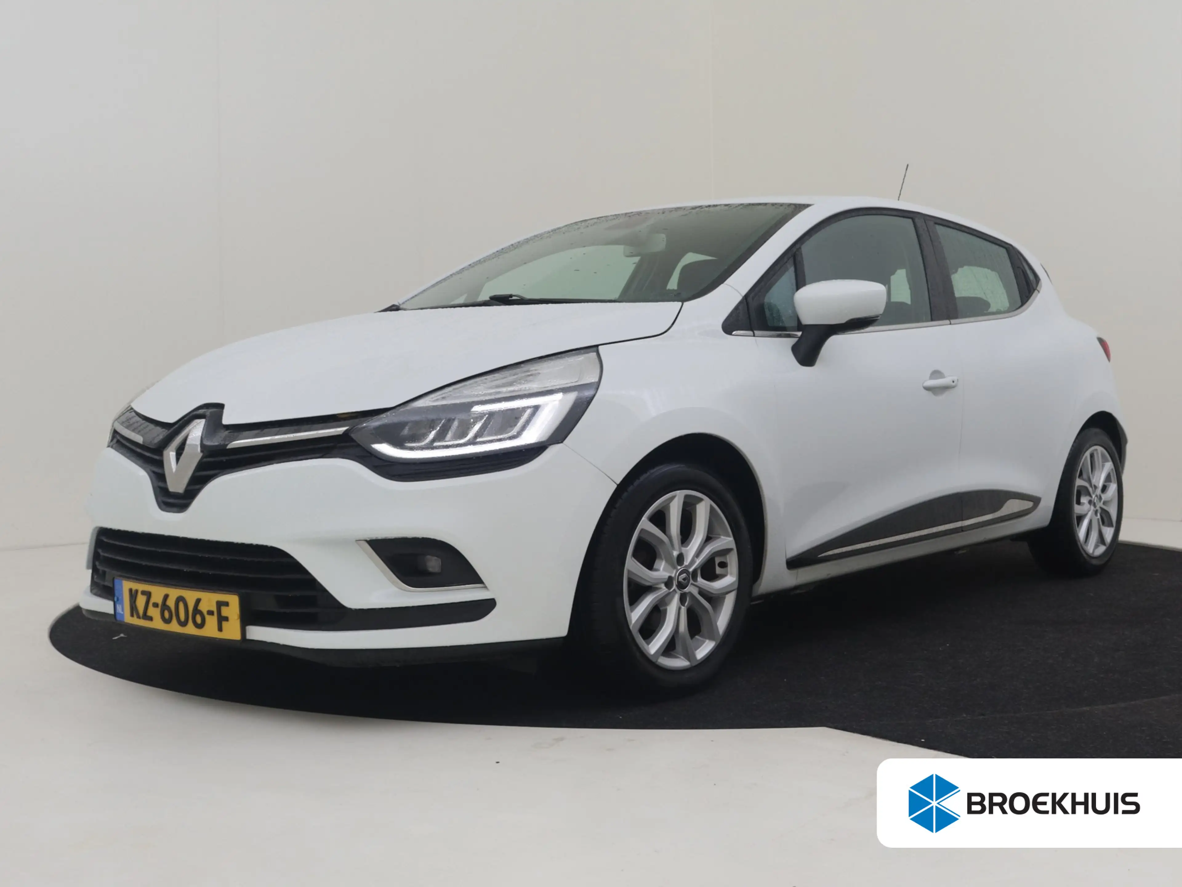 Renault Clio 0.9 TCe Intens | Dealer onderhouden | Climate cont