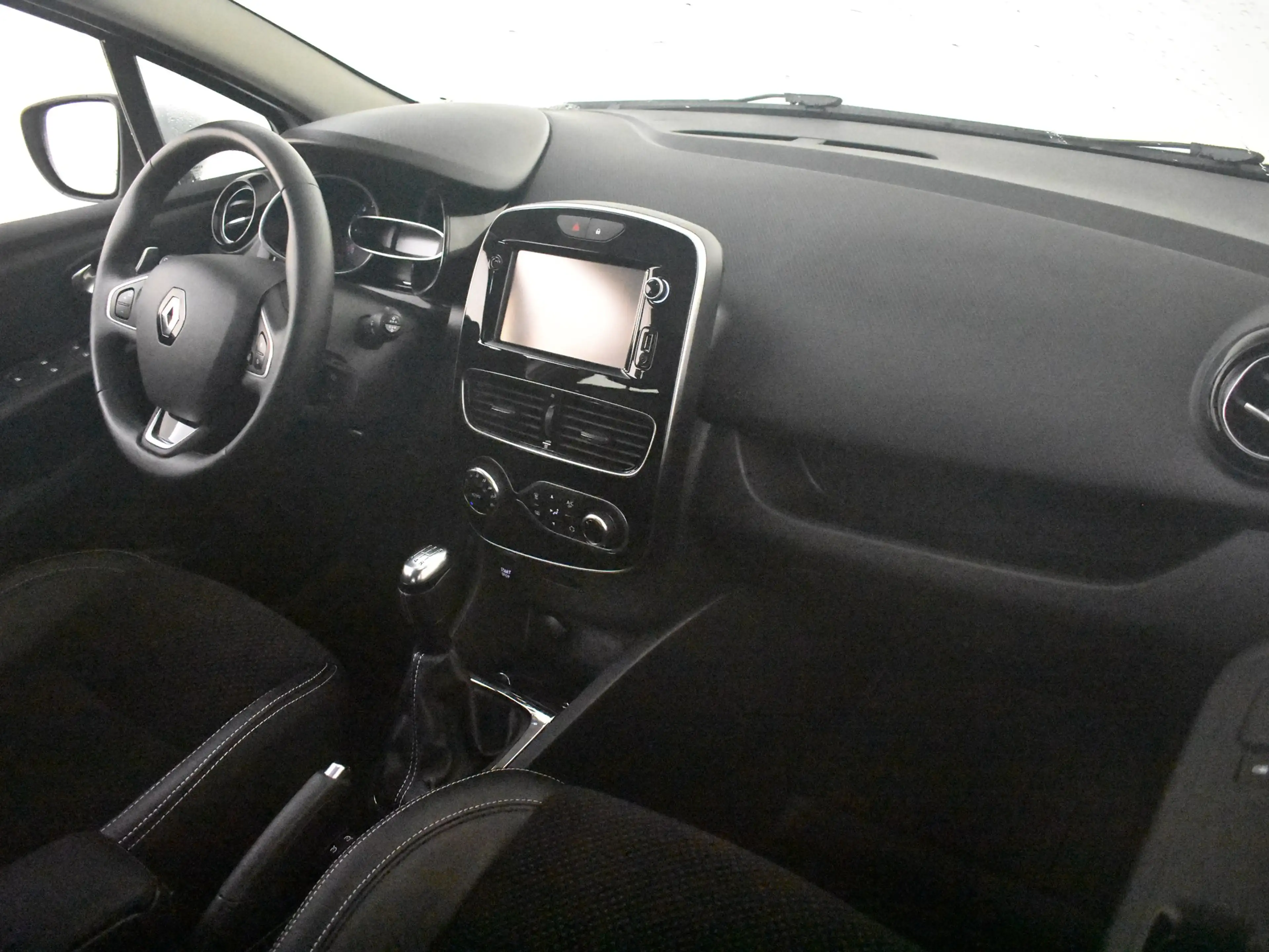 Renault Clio 0.9 TCe Intens | Dealer onderhouden | Climate cont — photo 6