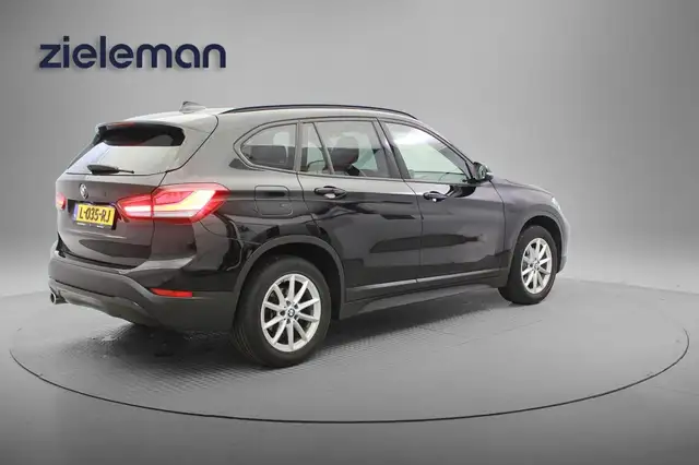 BMW X1 view 15