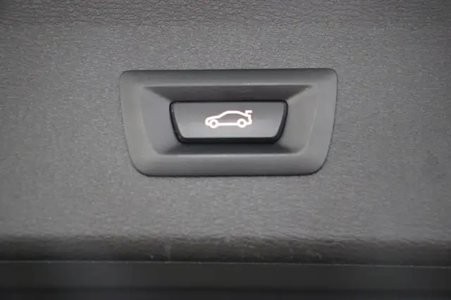 BMW X1 view 11