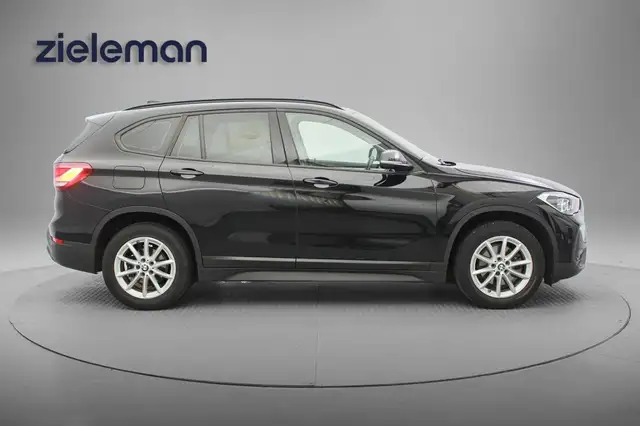 BMW X1 view 14
