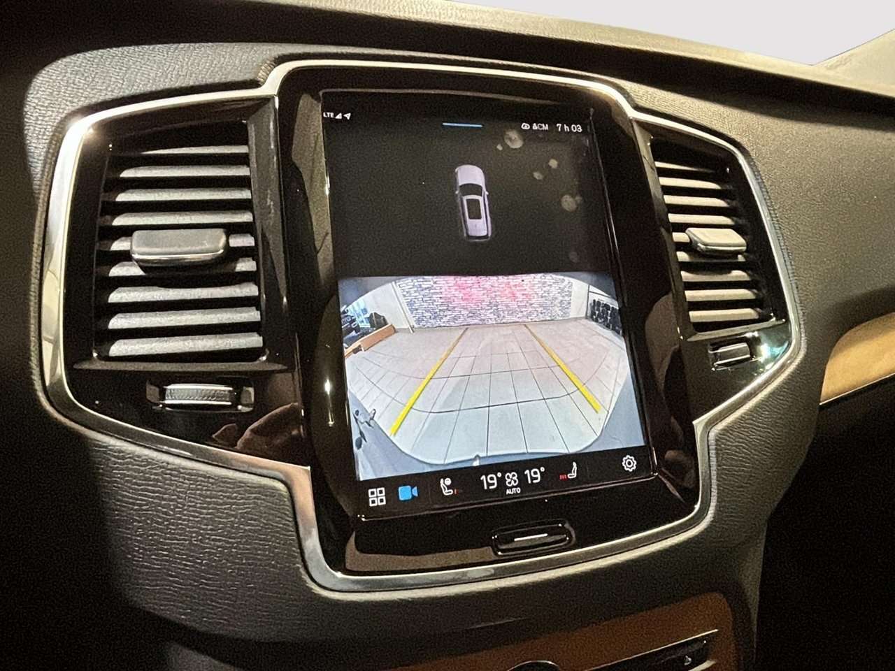 2023 Volvo XC90 Plus Dark Theme B6 AWD 7 PASSAGERS TOIT GPS CUIR 1 thumb 30
