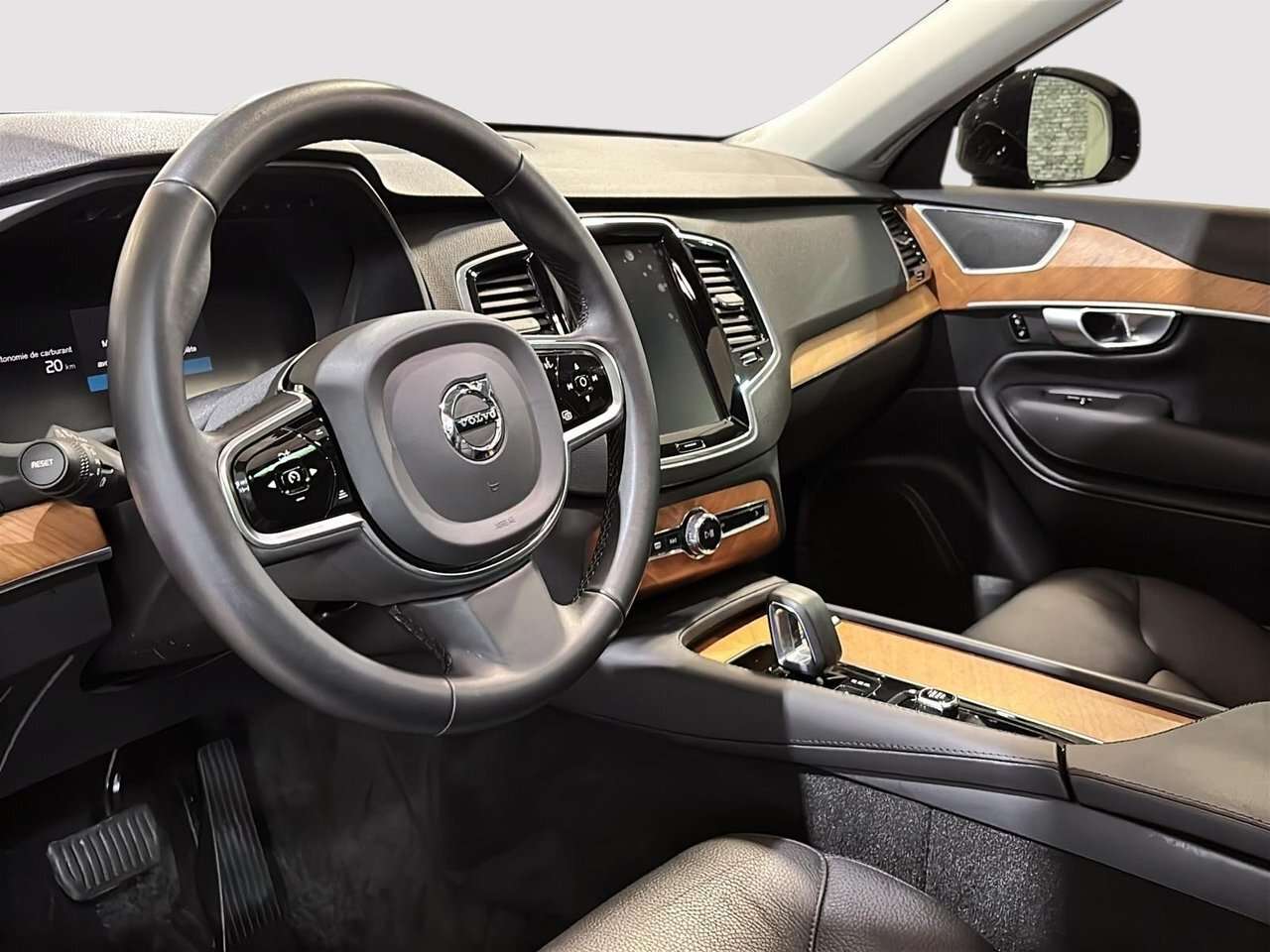 2023 Volvo XC90 Plus Dark Theme B6 AWD 7 PASSAGERS TOIT GPS CUIR 1 thumb 18