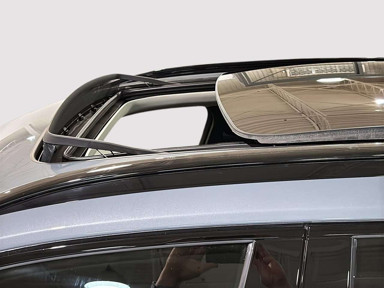 2023 Volvo XC90 Plus Dark Theme B6 AWD 7 PASSAGERS TOIT GPS CUIR 1 thumb 10