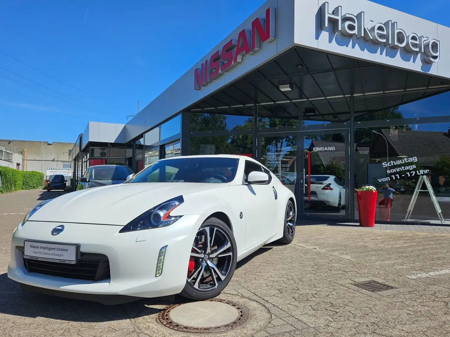 Nissan 370Z 370 Z Pack  V6 Automatik BOSE Biały - 2