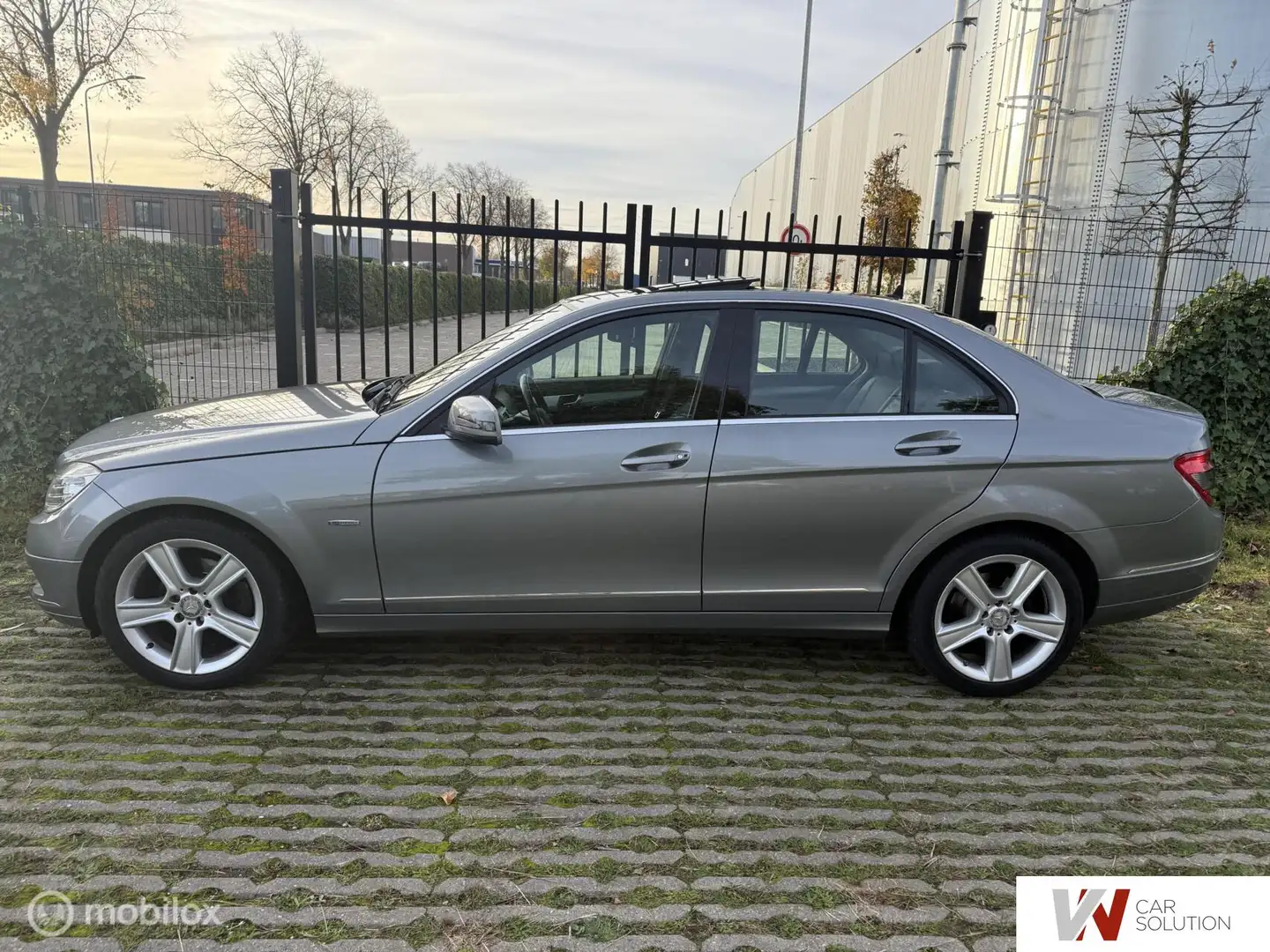 Mercedes-Benz C 180 K Avantgarde PANO PDC CLIMA STOELVW! Grijs - 2