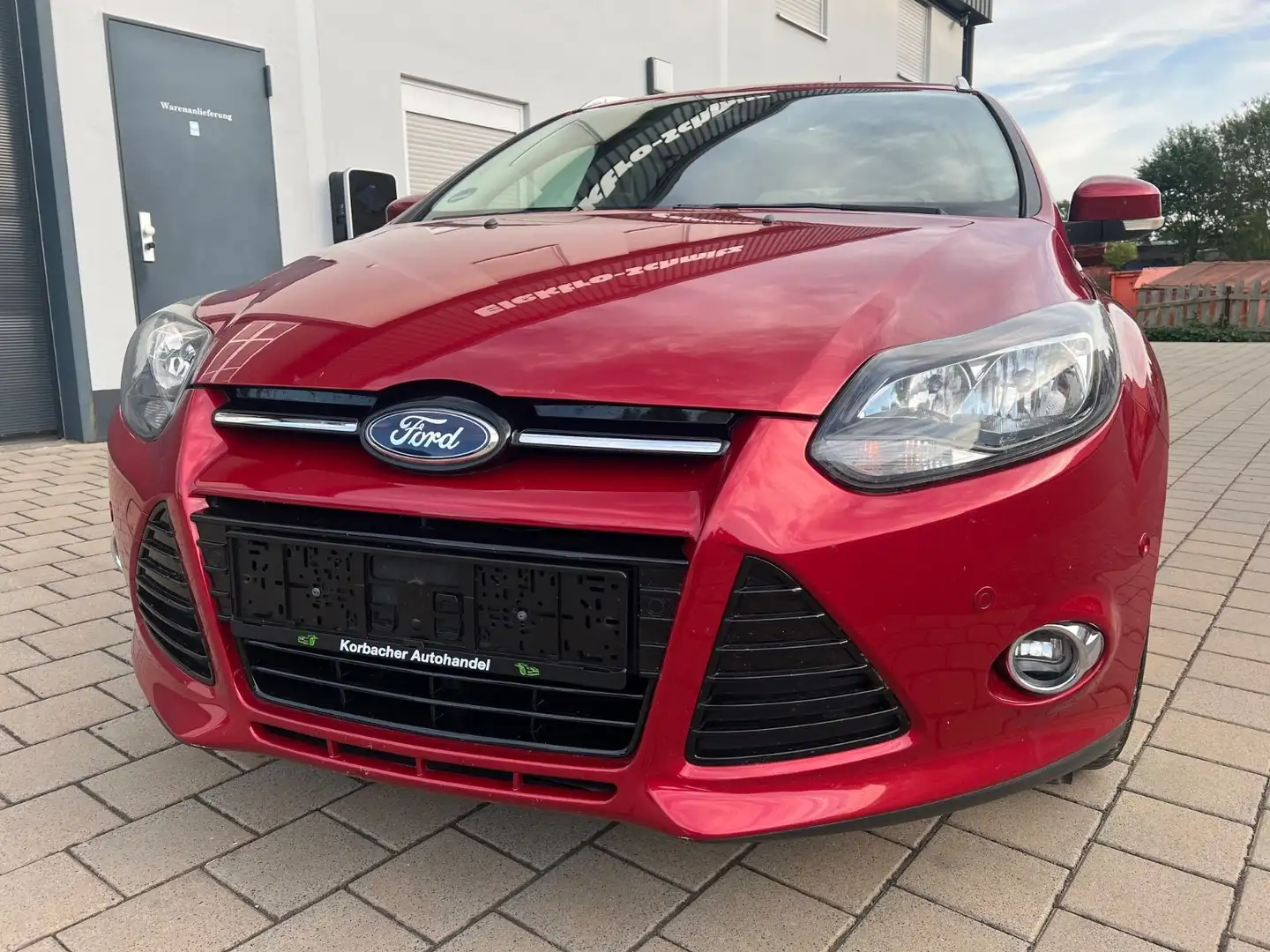 Ford Focus Turnier Titanium Rouge - 1