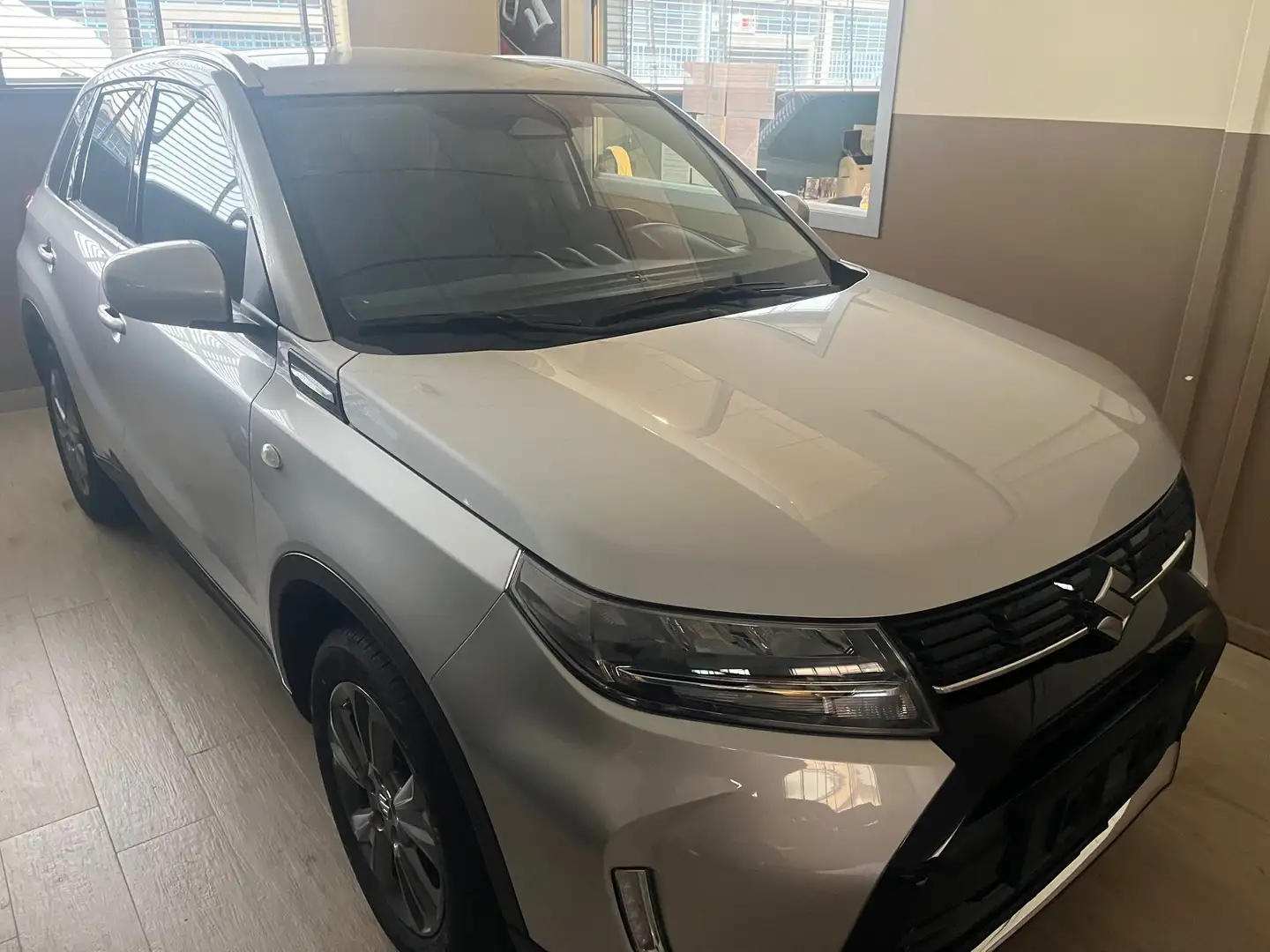 Suzuki Vitara 1.4 HYBRID COOL+ 2WD, NON KM ZERO, SUZUKI DAL 1986 Argento - 1