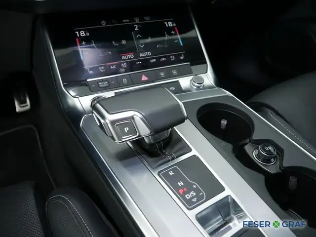 Audi A6 view 10