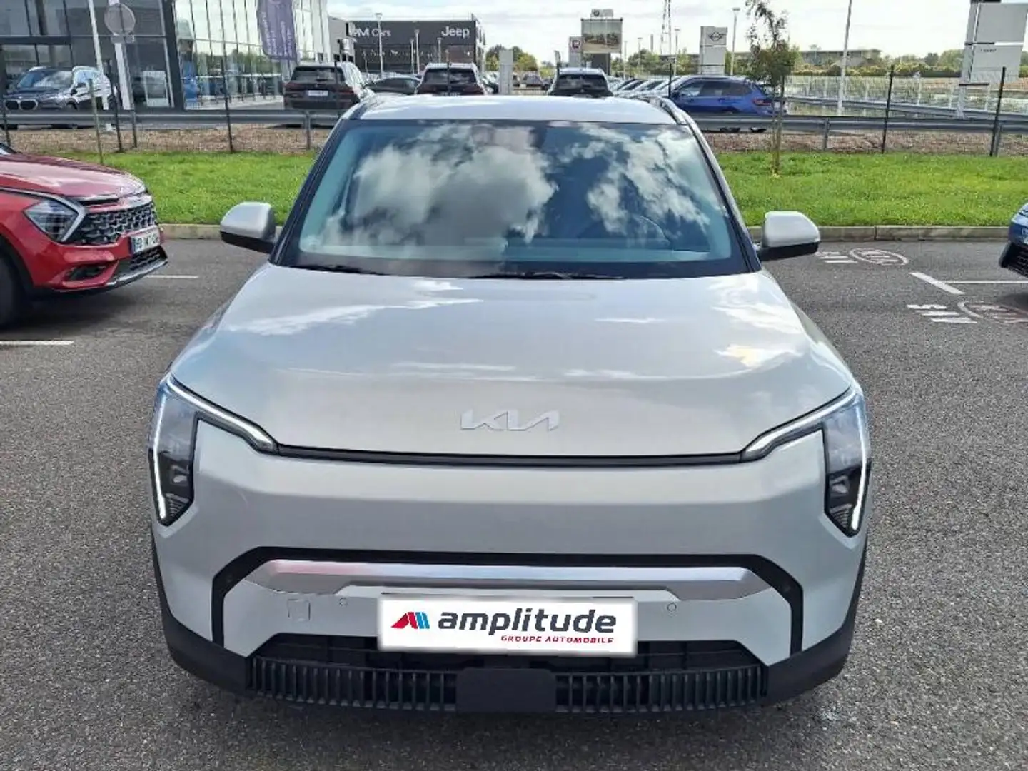 Kia EV3 204ch 81,4kWh Earth 2025 Grijs - 2