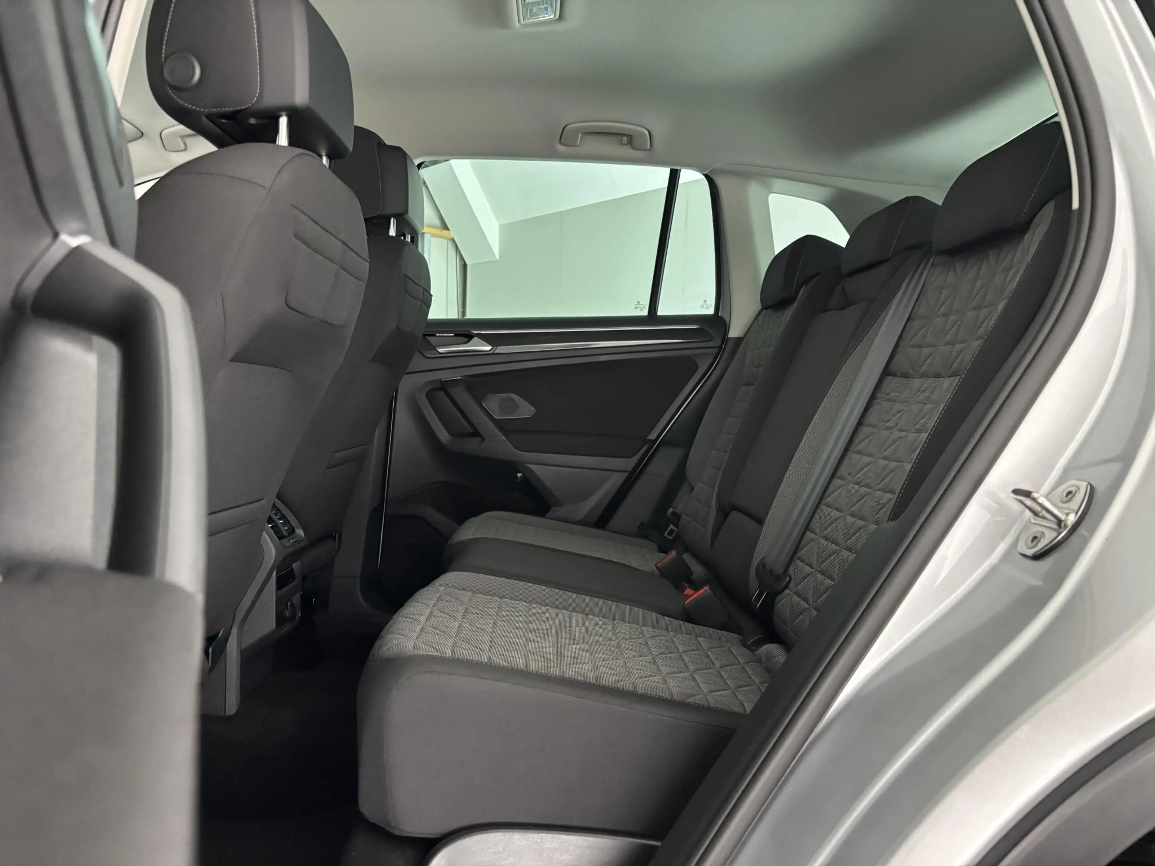 Volkswagen Tiguan 1.4 TSI eHybrid Life | ALL-IN PRIJS | CARPLAY | AD — photo 5