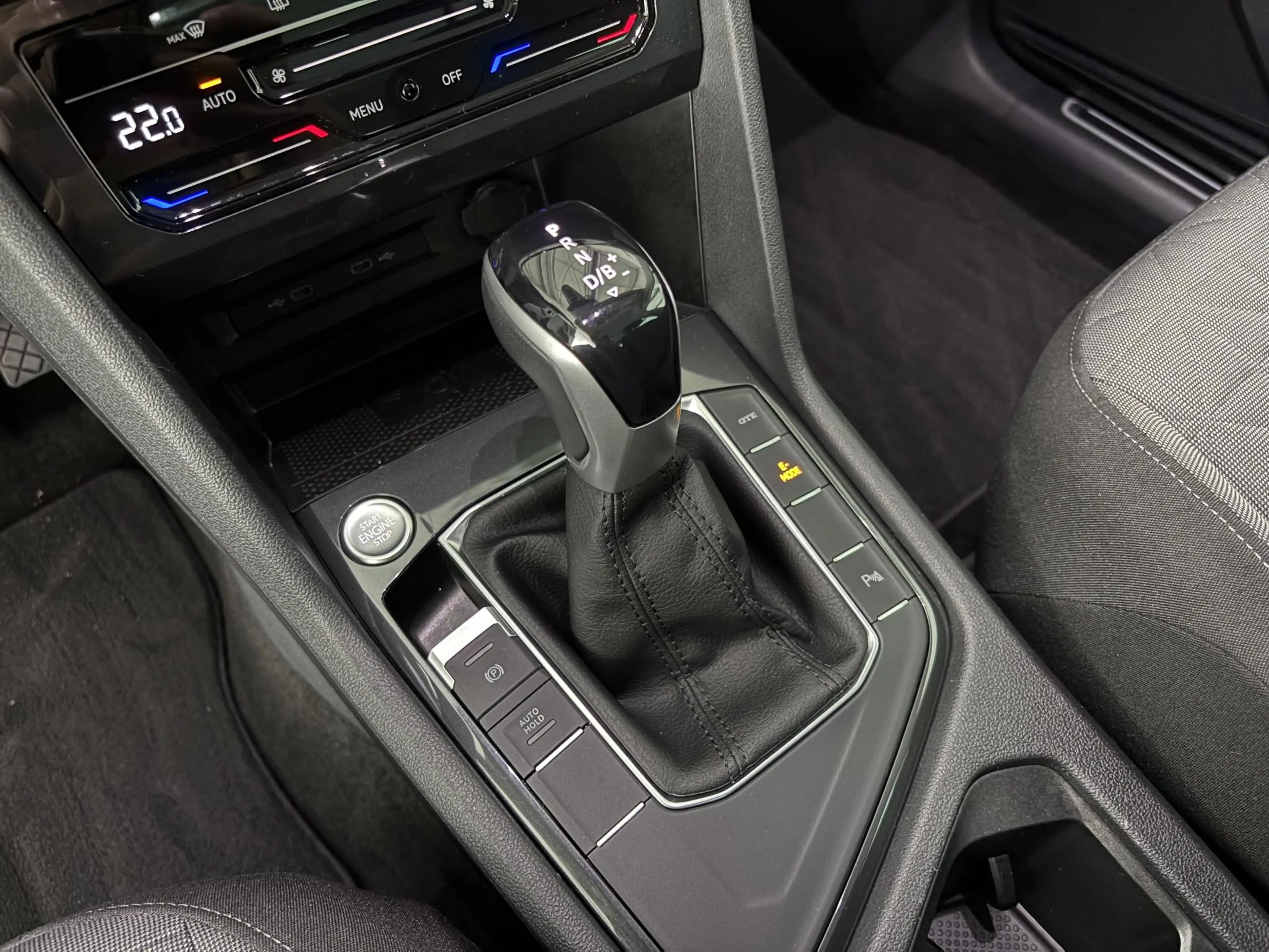 Volkswagen Tiguan 1.4 TSI eHybrid Life | ALL-IN PRIJS | CARPLAY | AD — photo 13