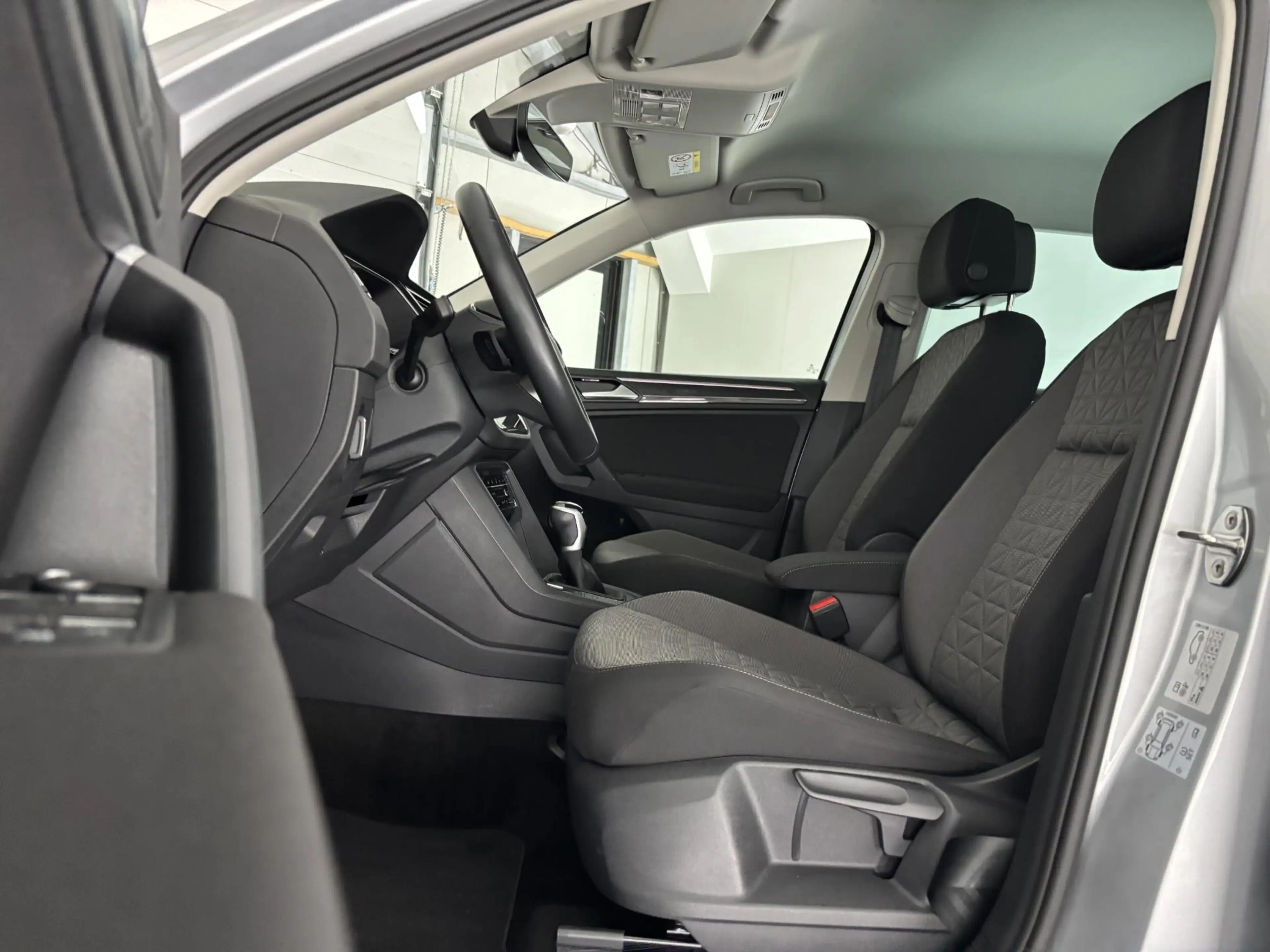 Volkswagen Tiguan 1.4 TSI eHybrid Life | ALL-IN PRIJS | CARPLAY | AD — photo 4