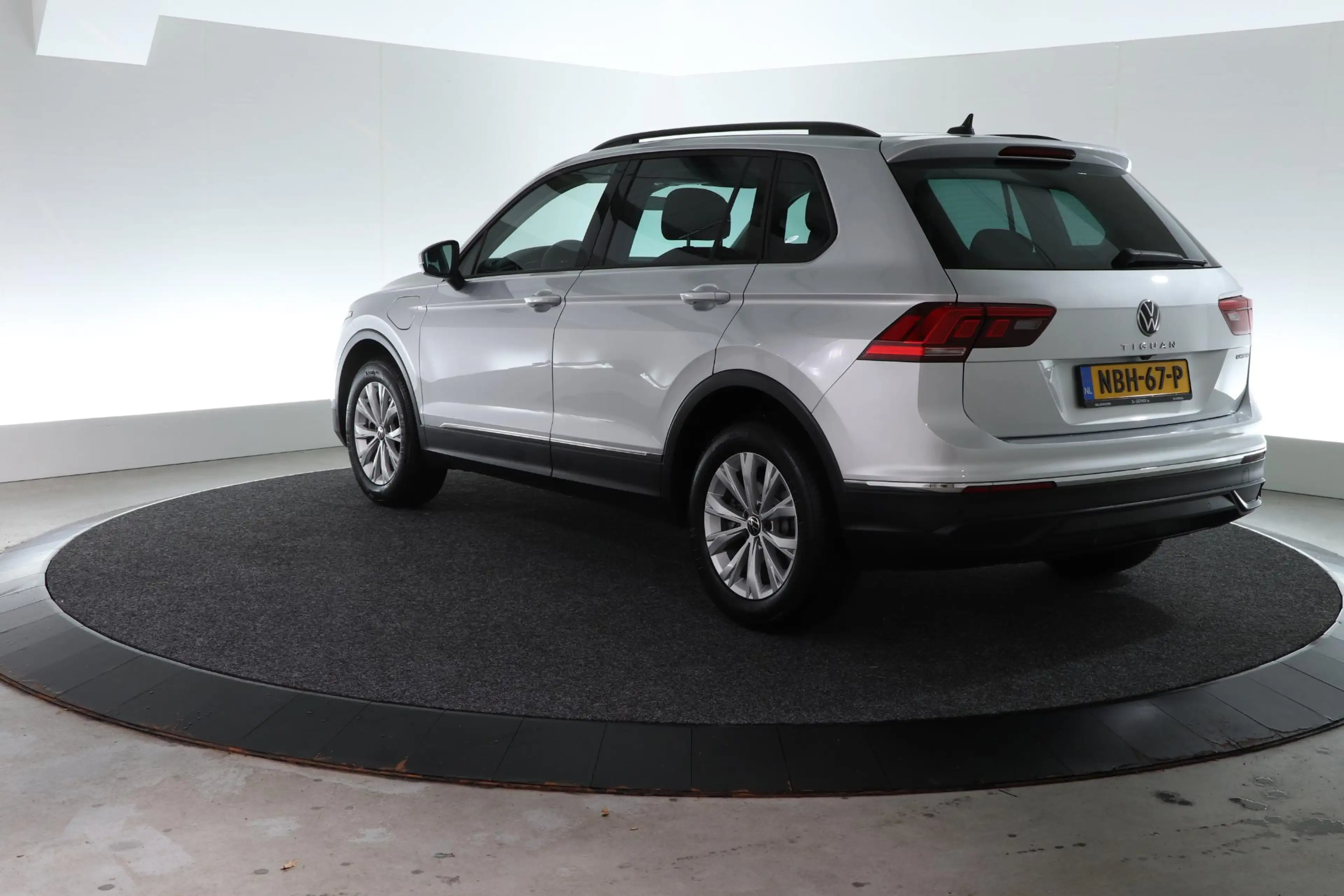 Volkswagen Tiguan 1.4 TSI eHybrid Life | ALL-IN PRIJS | CARPLAY | AD — photo 15