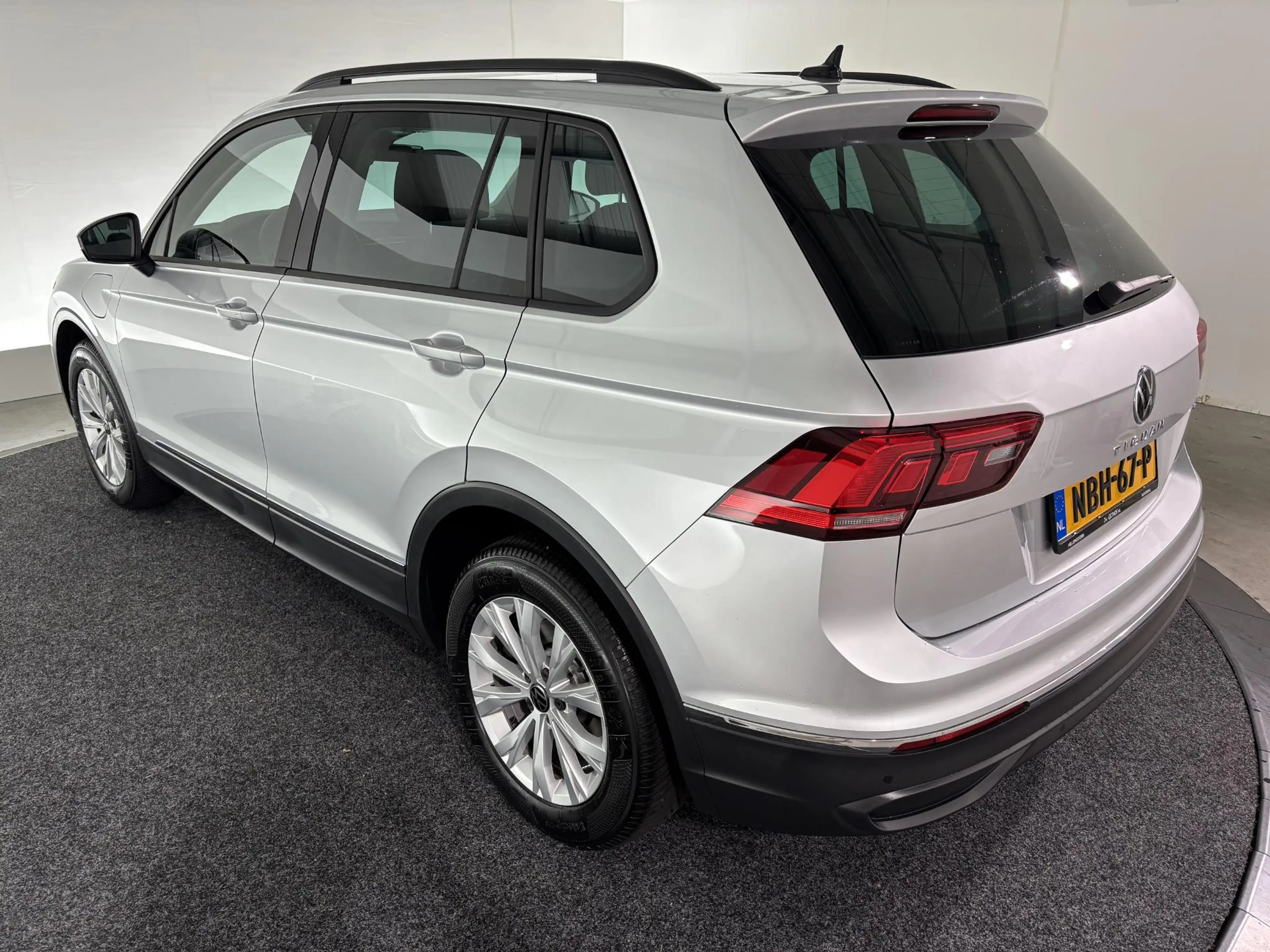 Volkswagen Tiguan 1.4 TSI eHybrid Life | ALL-IN PRIJS | CARPLAY | AD — photo 27