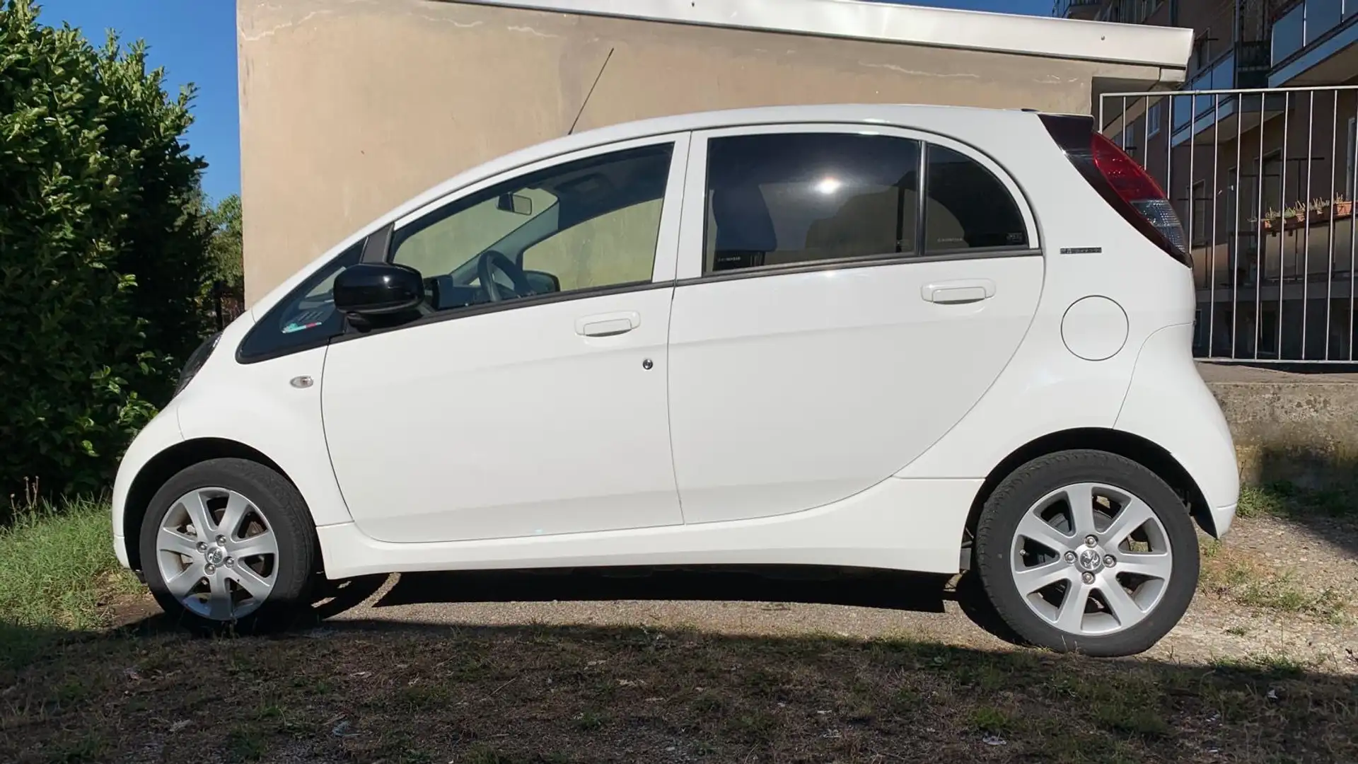 Peugeot iOn iOn Active 49kW my13 Білий - 1