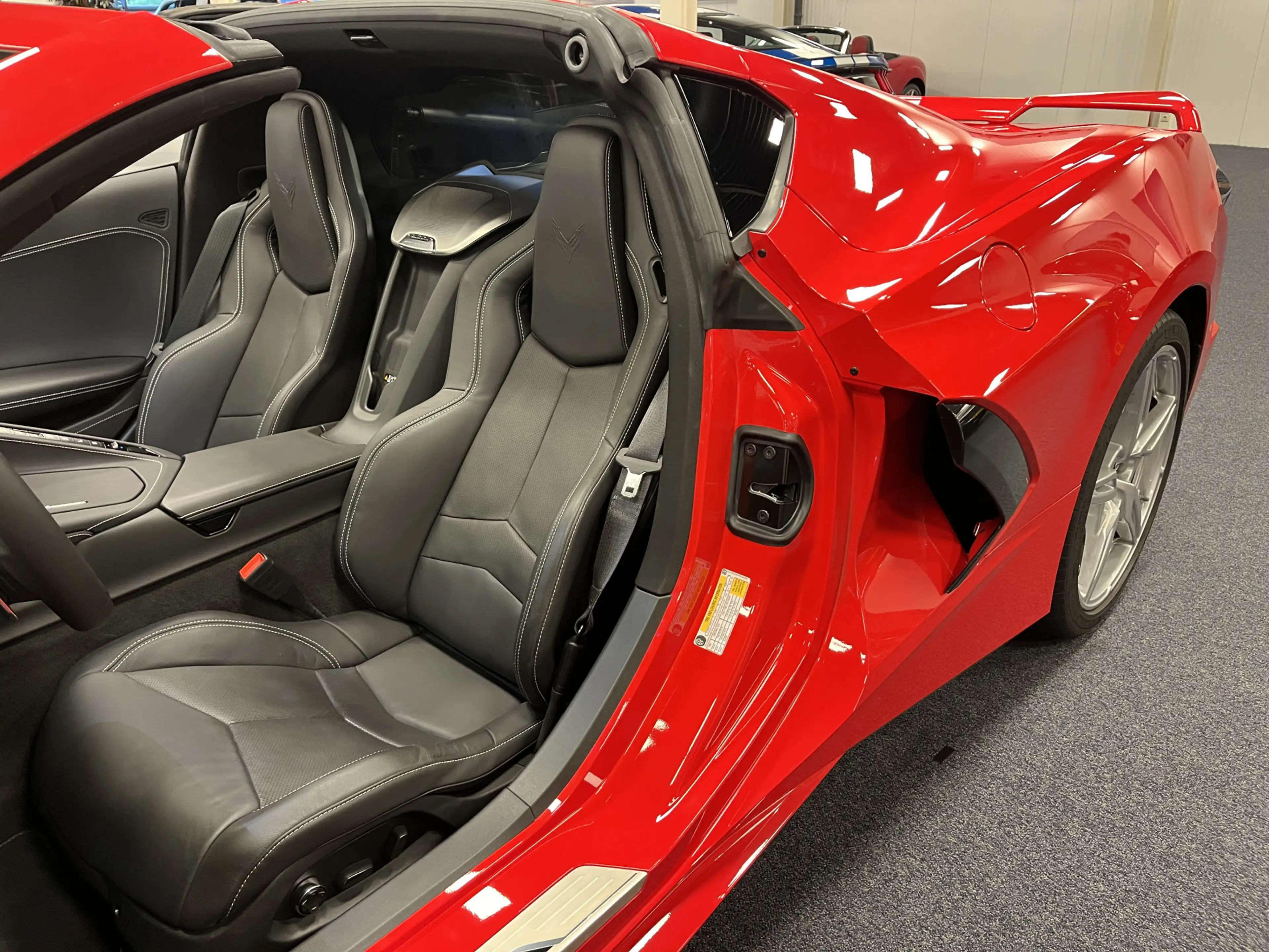 Chevrolet Corvette C8 6.2 V8 Stingray Coupe LT2 Z51 497PK — photo 25