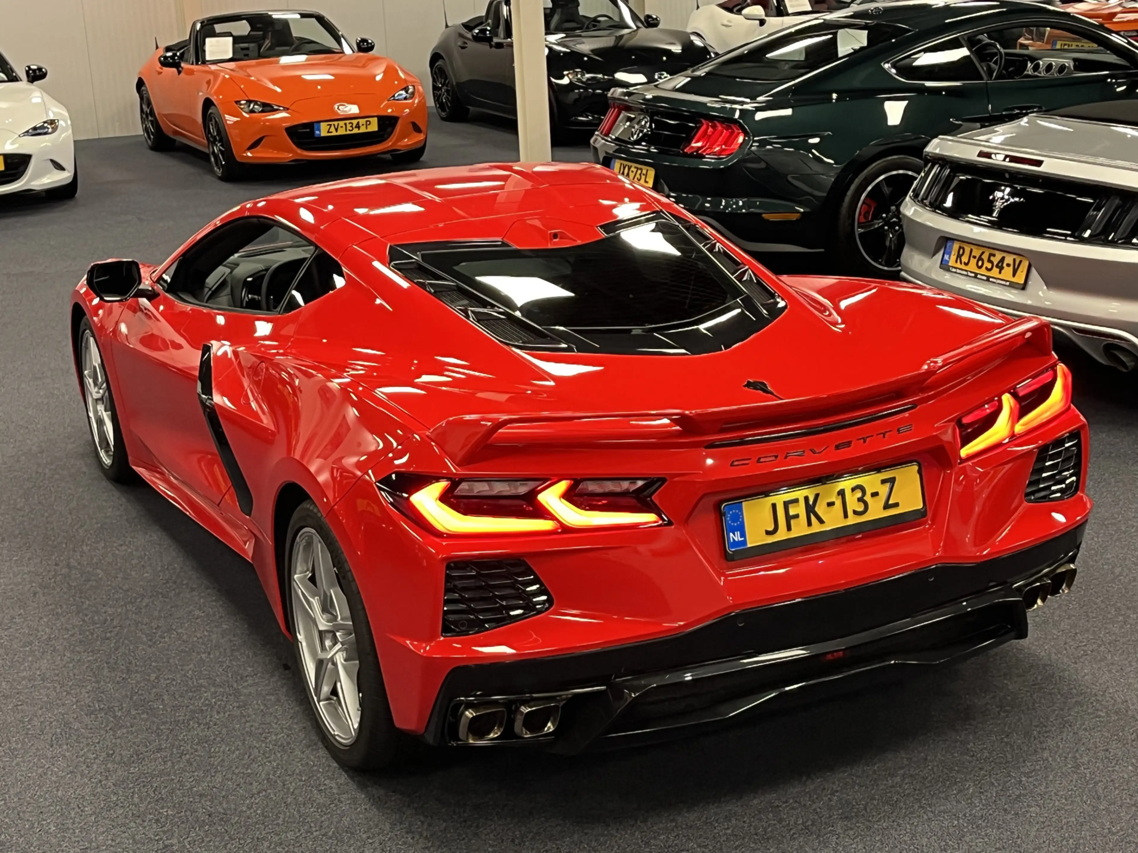 Chevrolet Corvette C8 6.2 V8 Stingray Coupe LT2 Z51 497PK — photo 6