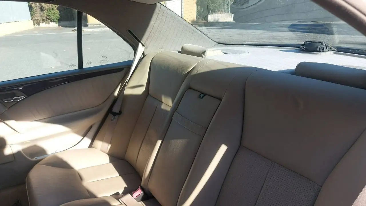 Mercedes-Benz E 200 Elegance, foto 11