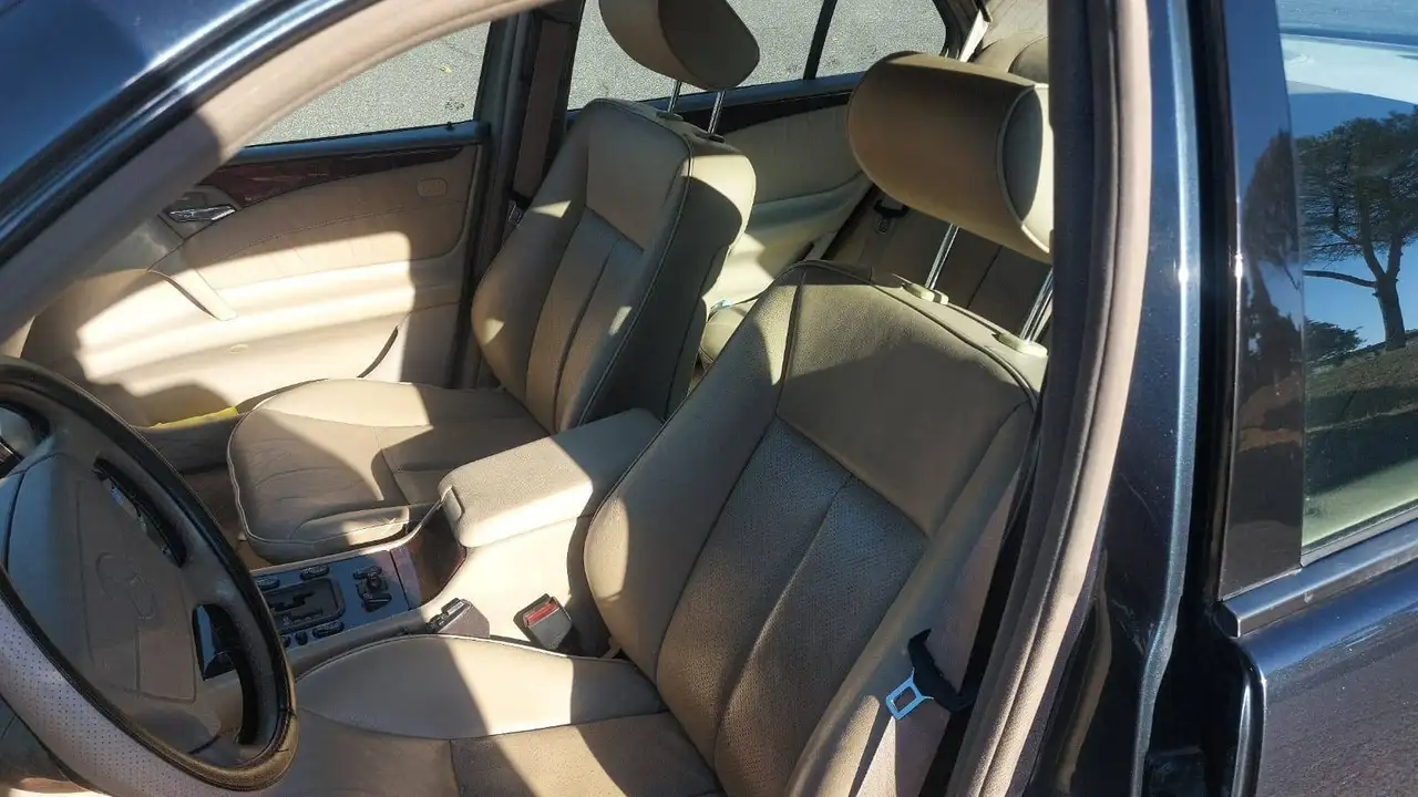 Mercedes-Benz E 200 Elegance, foto 10