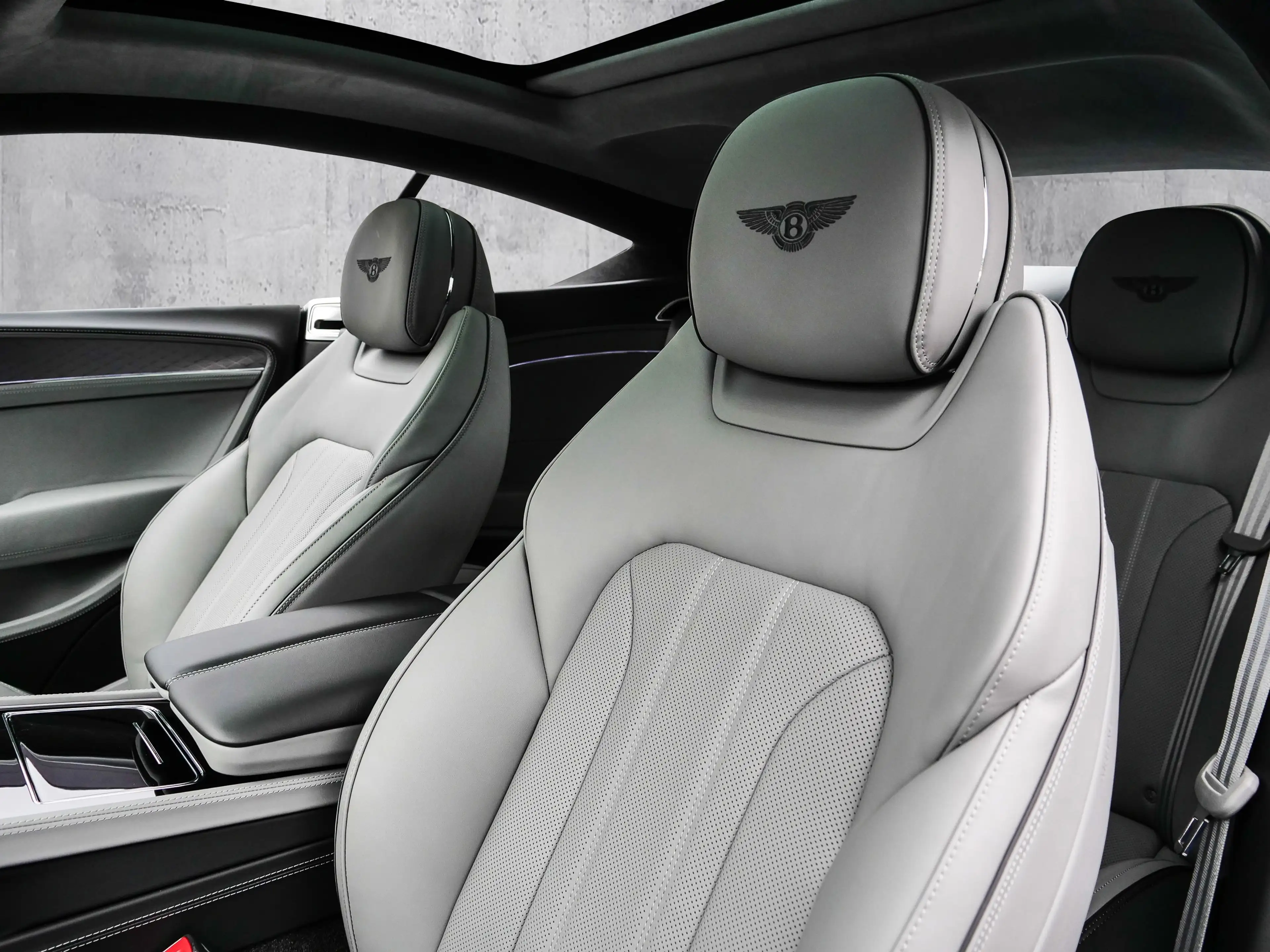 Bentley Continental GT Bang & Olufsen, Front Seat Comfort — photo 12