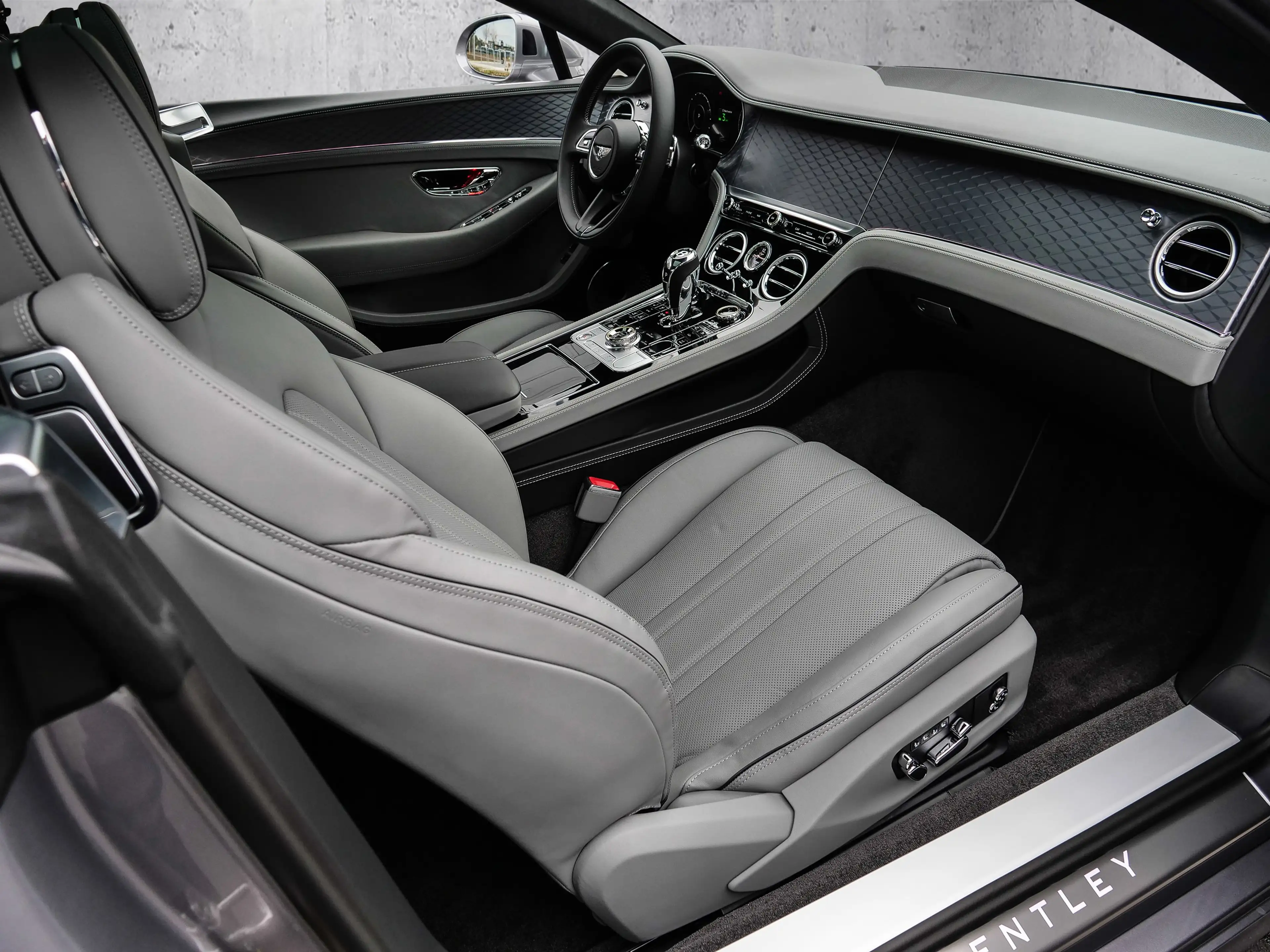Bentley Continental GT Bang & Olufsen, Front Seat Comfort — photo 14