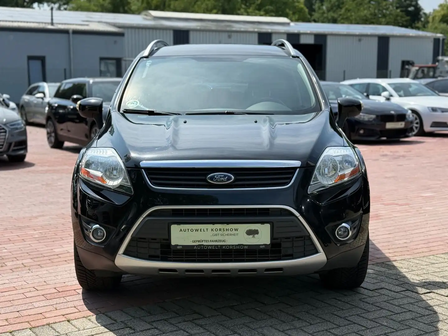 Ford Kuga Trend AC PDC DAB TEMPO 2.Hand Schwarz - 1