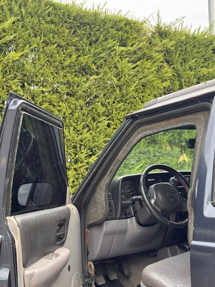 Jeep Cherokee 2.5 TD*B7-ARMOURED-ARMORED-GEPANZERT, foto 4