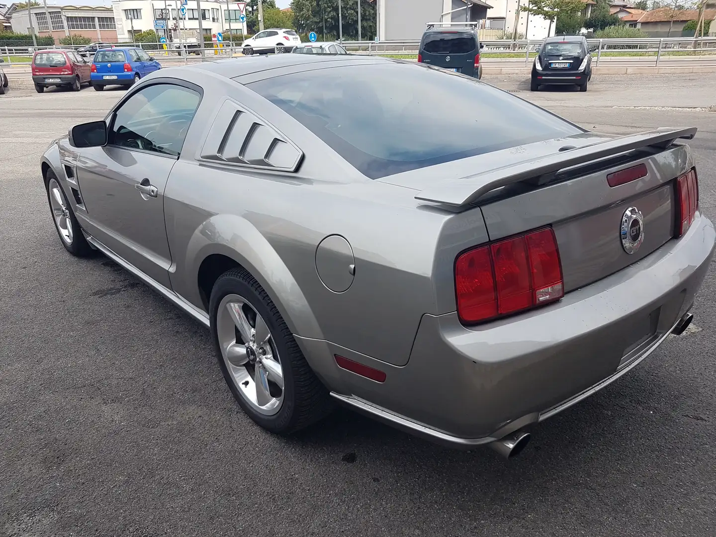 Ford Mustang GT 45th Anniversary tetto panoramico siva - 2